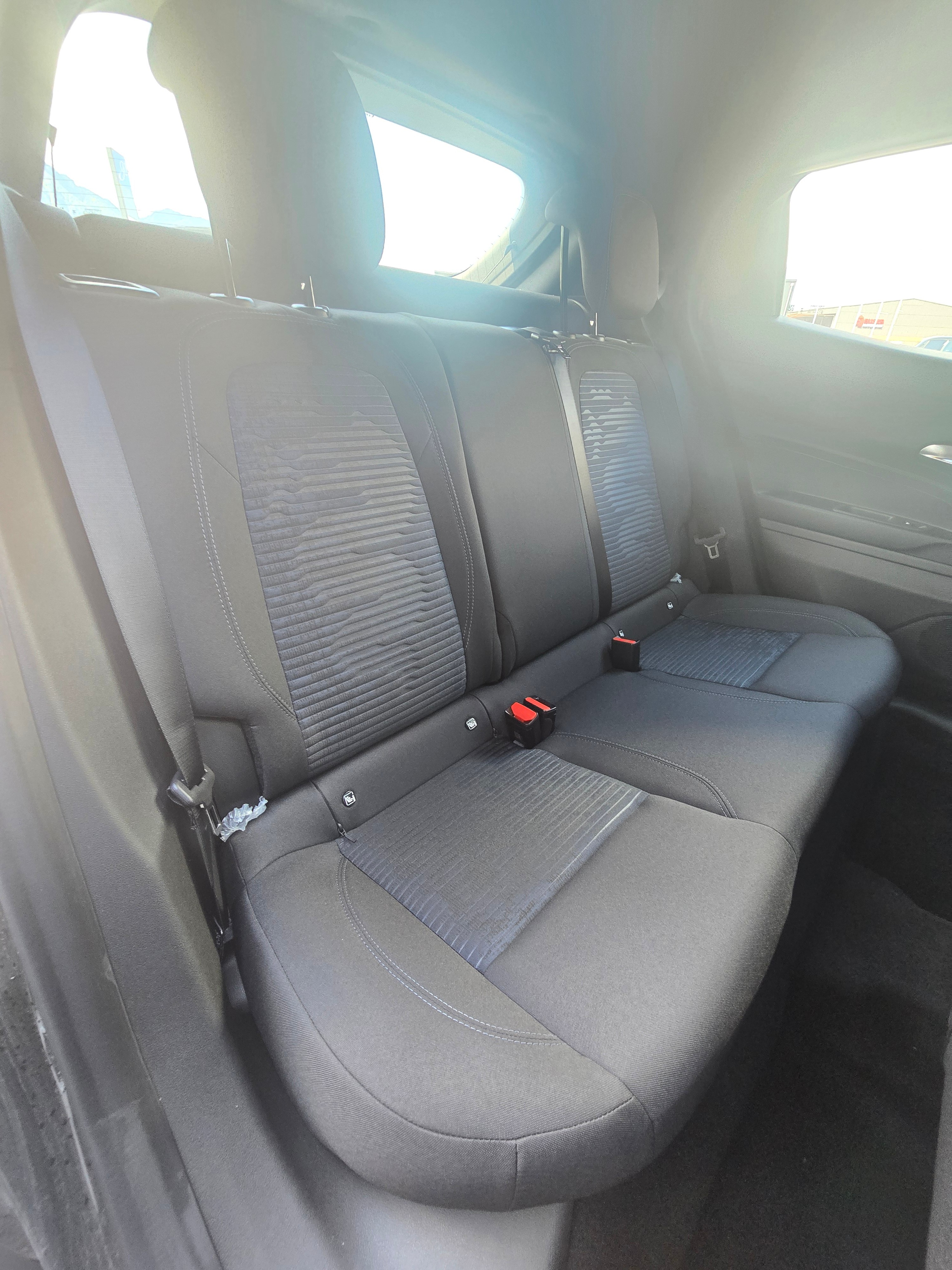 listing desktop thumbnail image 14