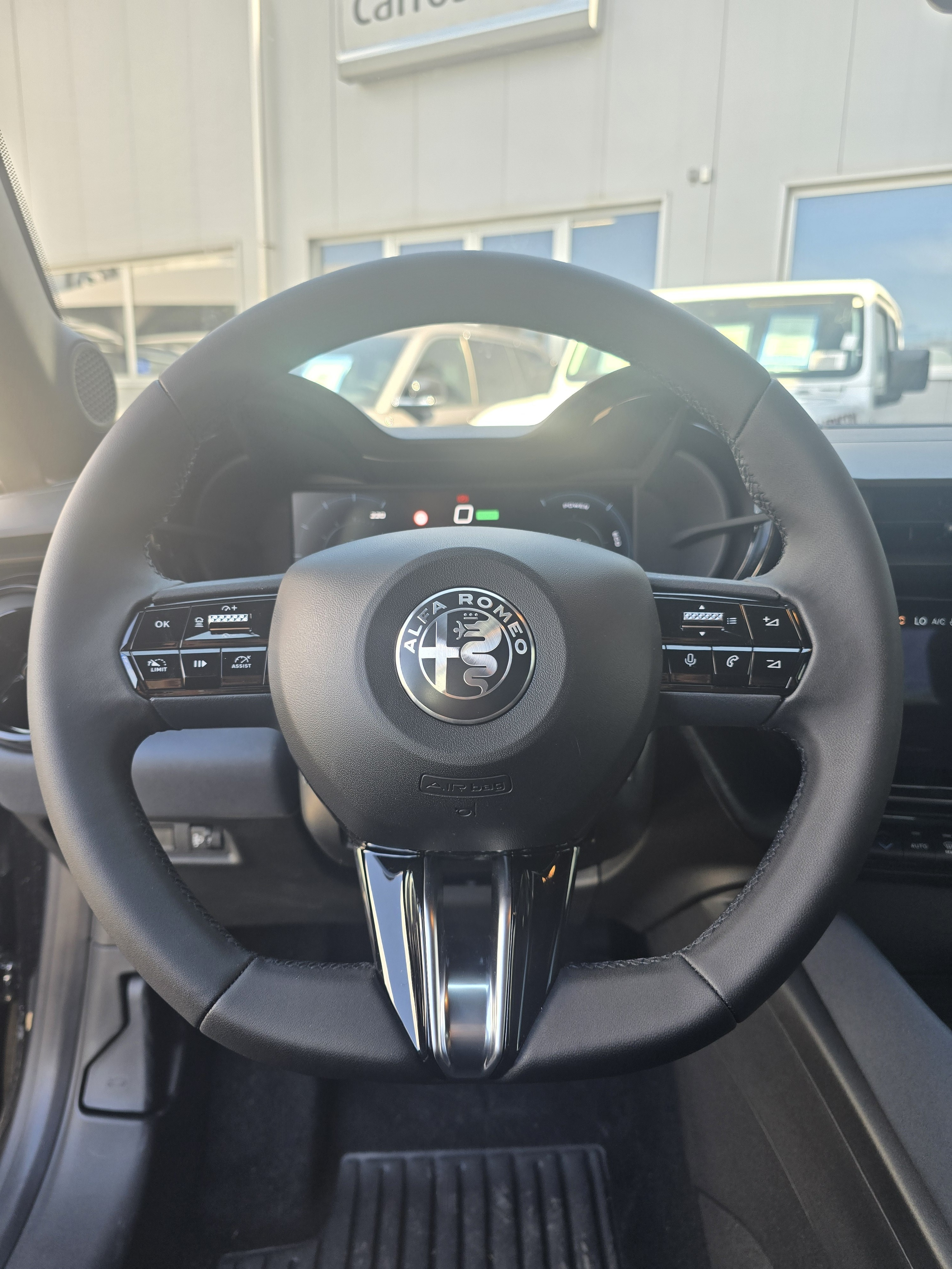 listing desktop thumbnail image 11