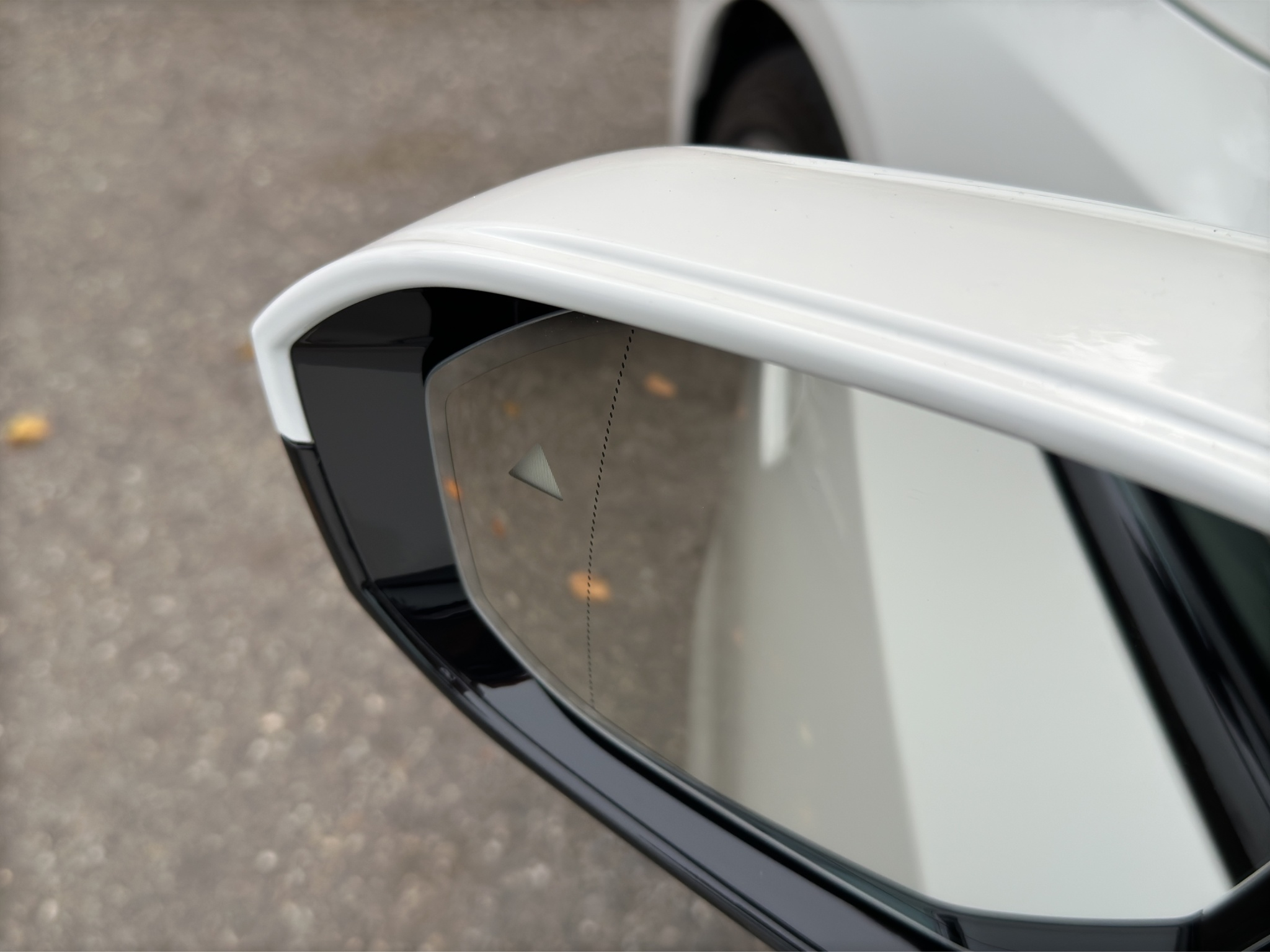 listing desktop thumbnail image 17