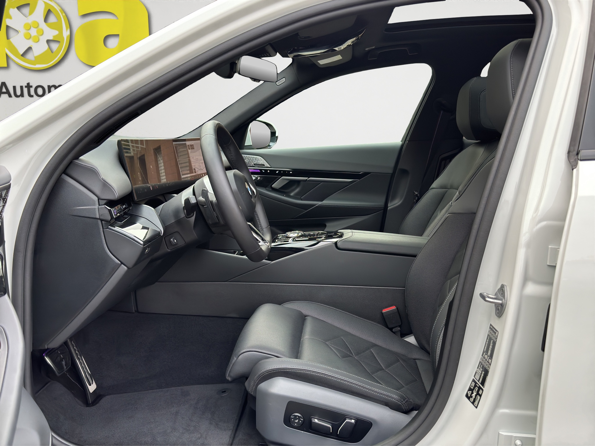 listing desktop thumbnail image 11