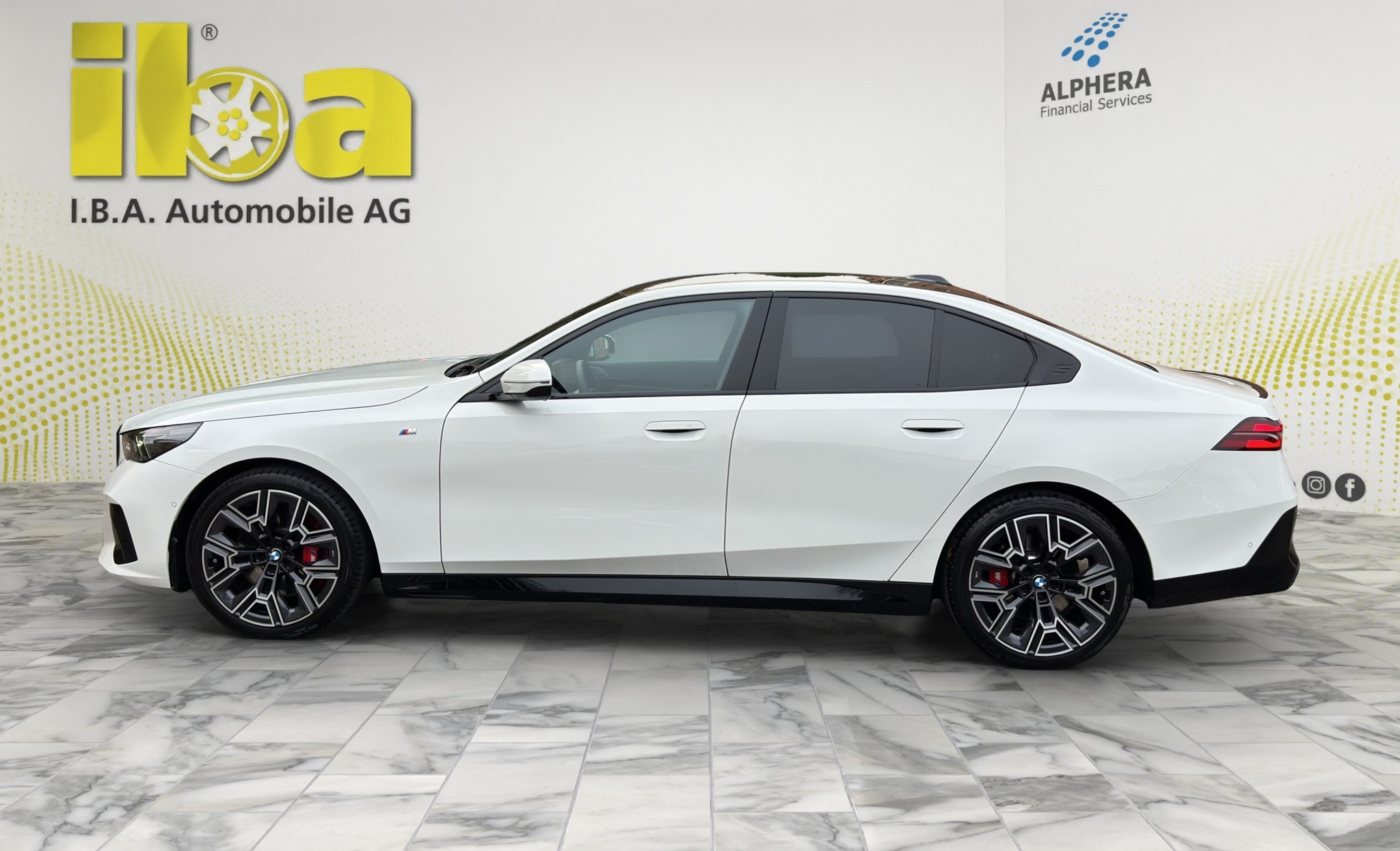 listing desktop thumbnail image 1