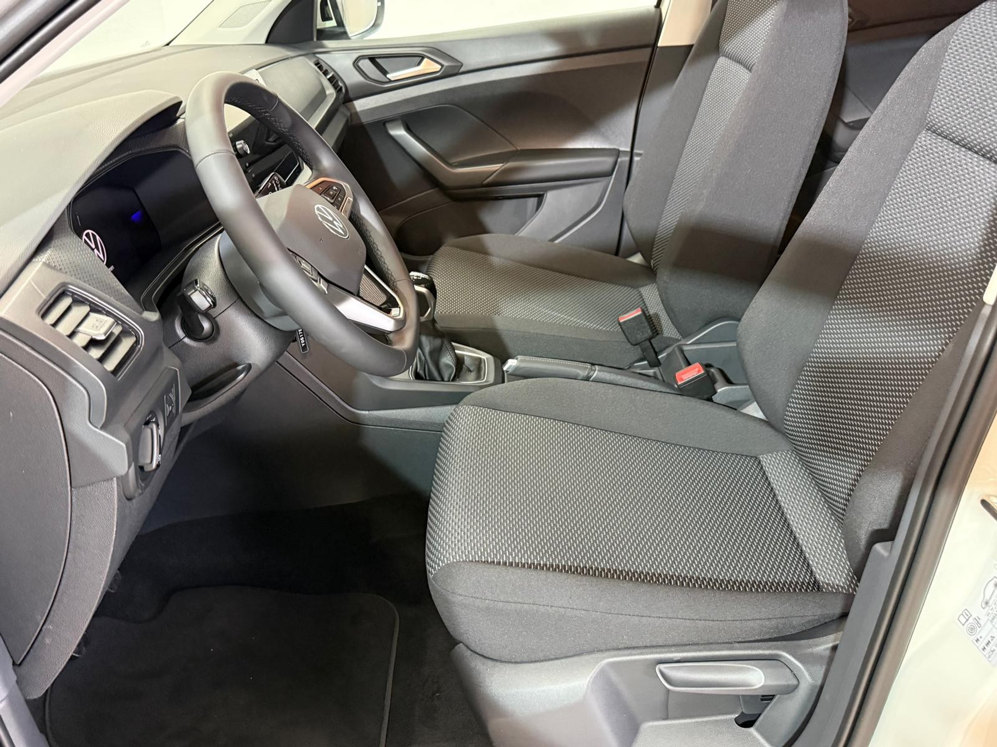 listing desktop thumbnail image 7