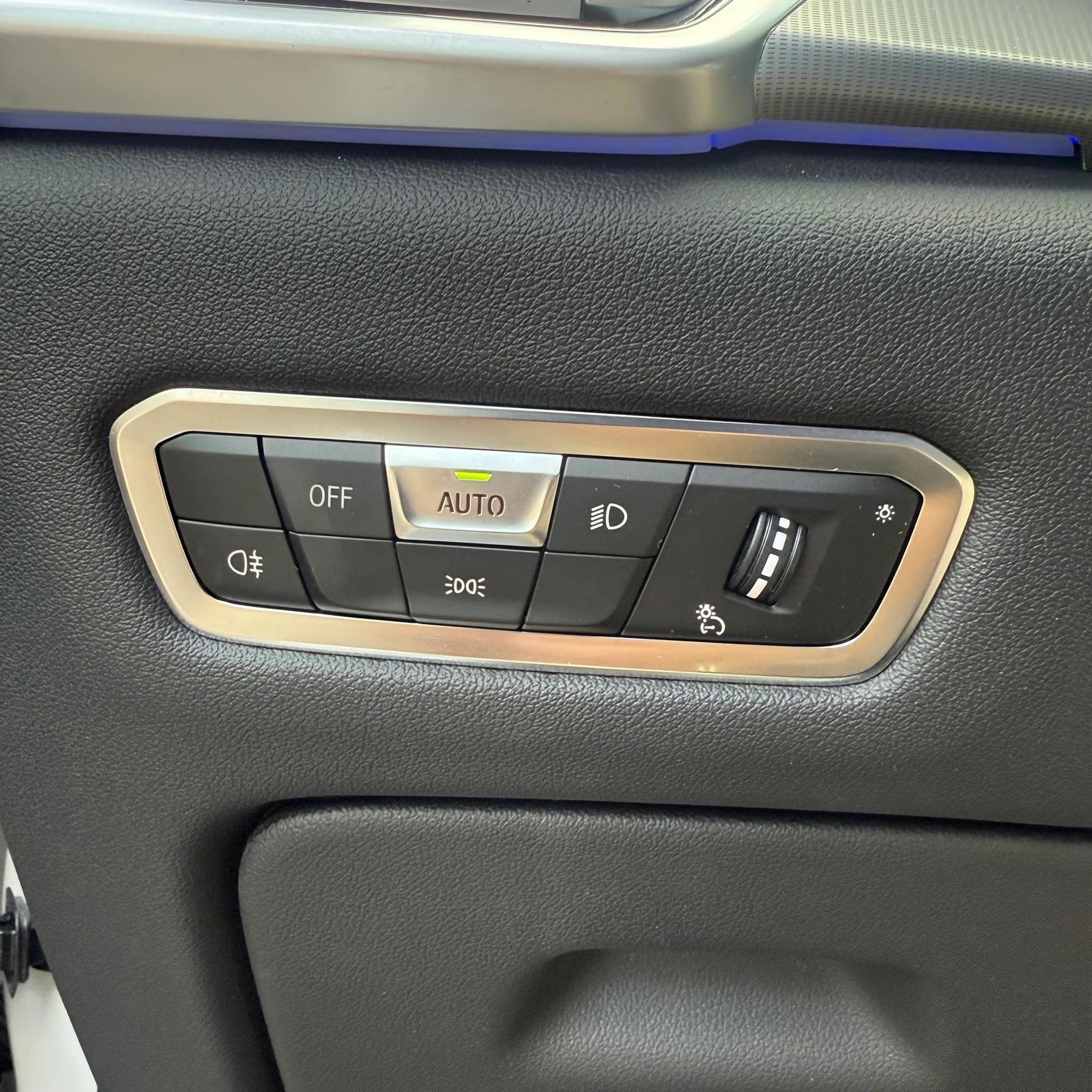 listing desktop thumbnail image 26