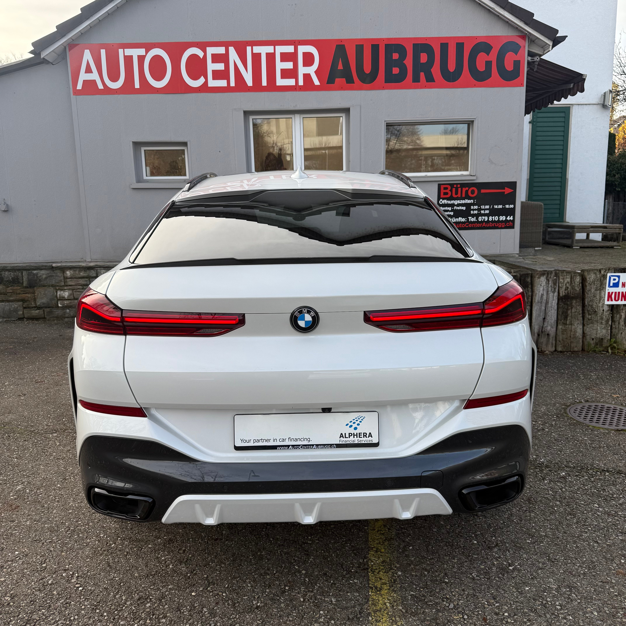 listing desktop thumbnail image 5