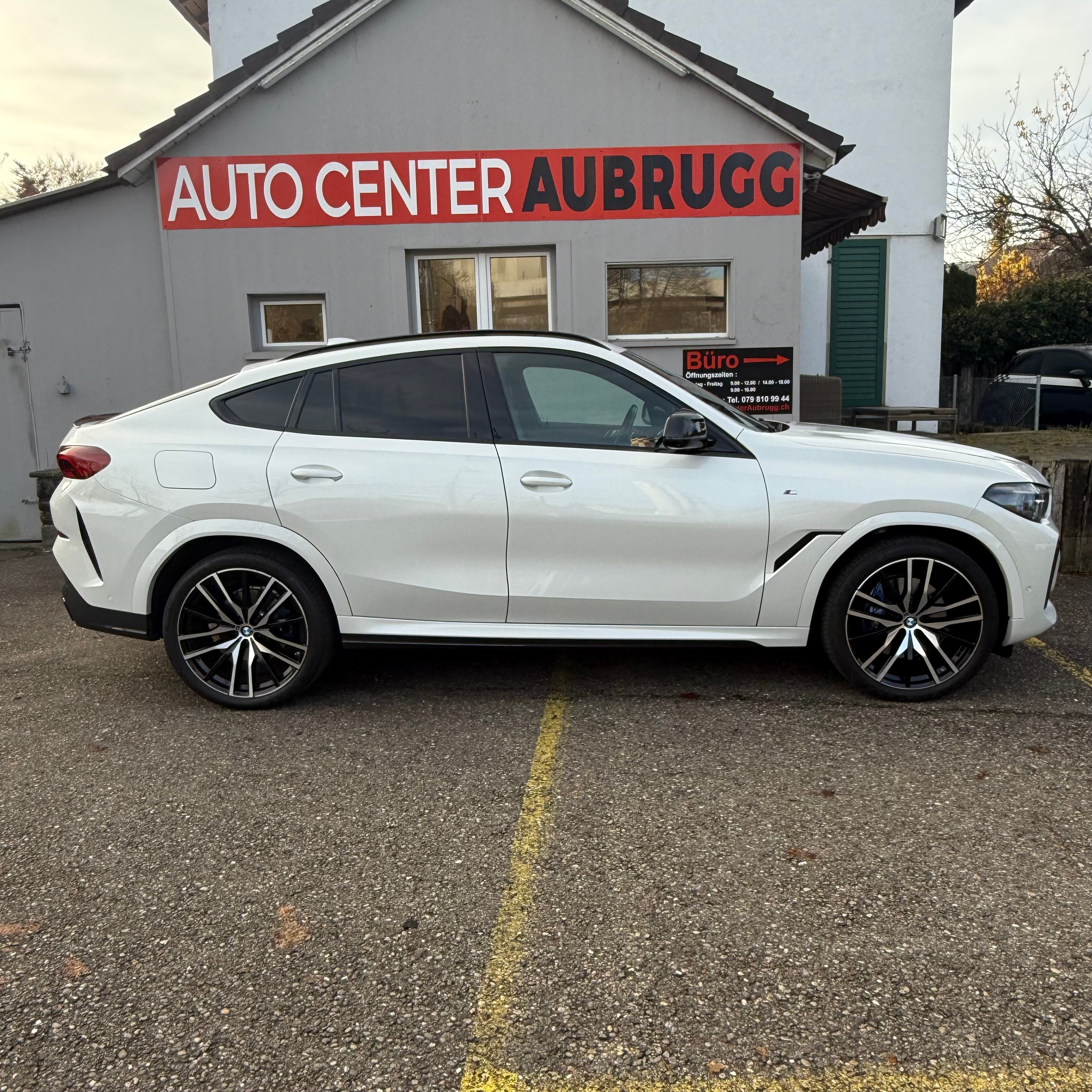 listing desktop thumbnail image 9