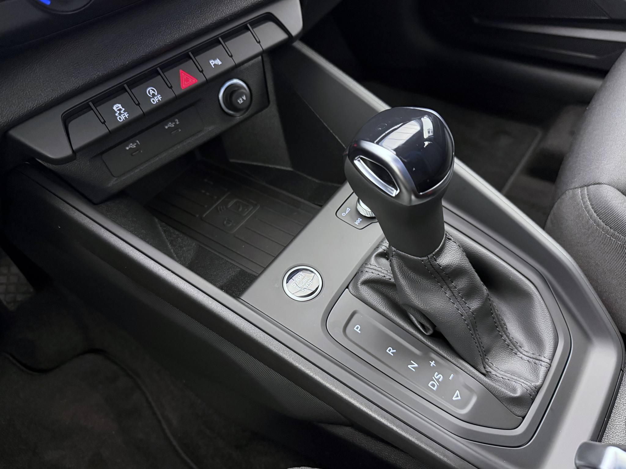 listing desktop thumbnail image 11