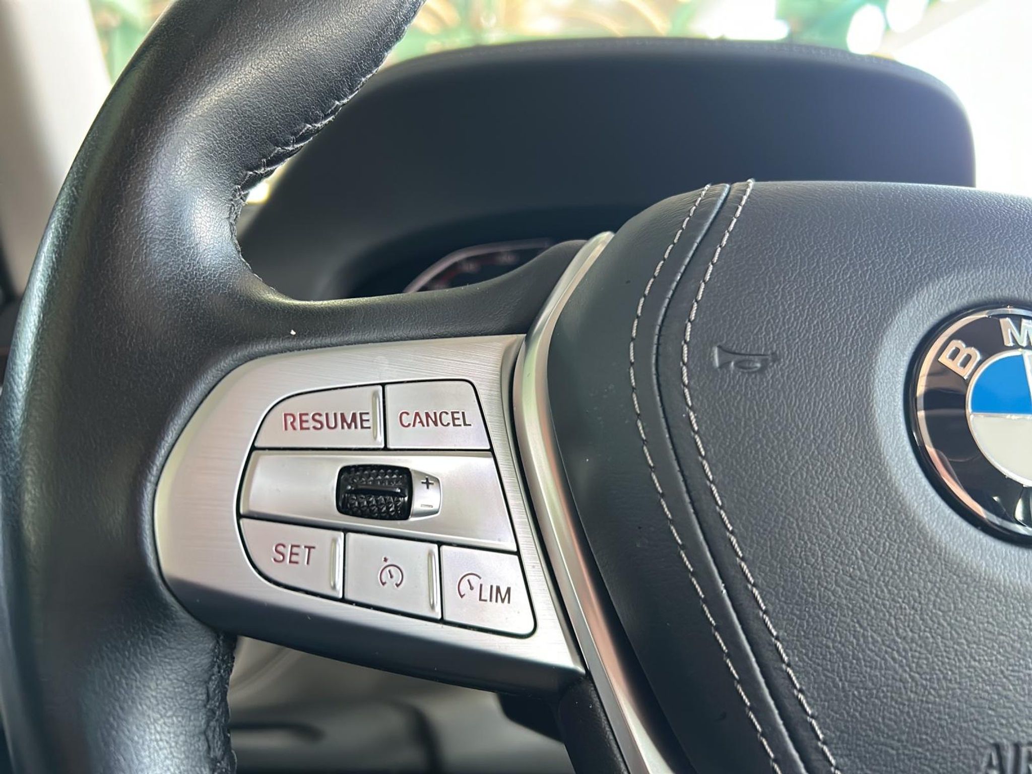 listing desktop thumbnail image 17