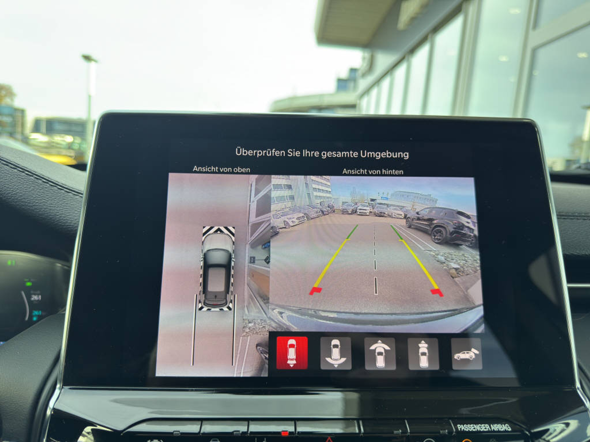 listing desktop thumbnail image 12