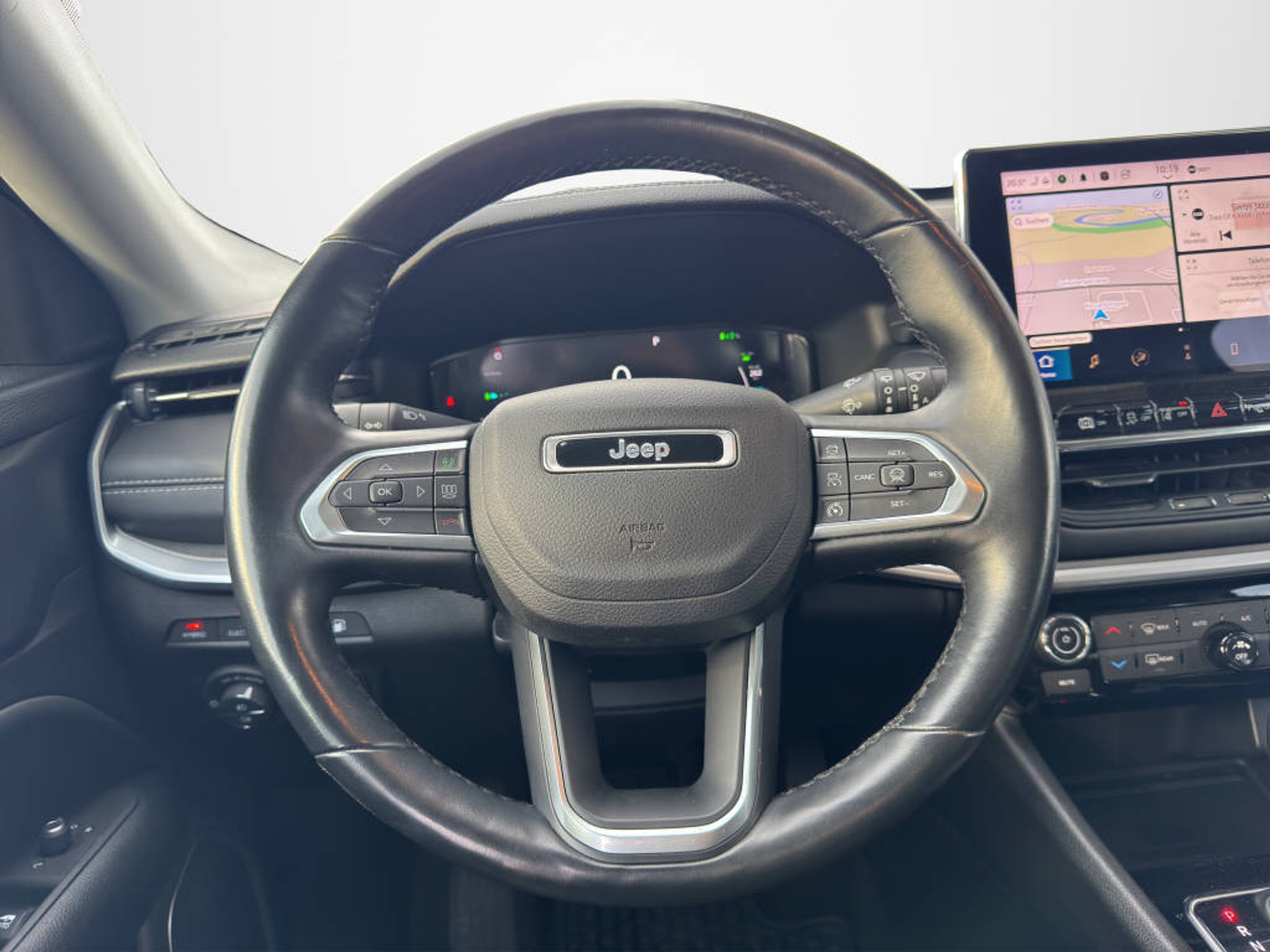 listing desktop thumbnail image 9