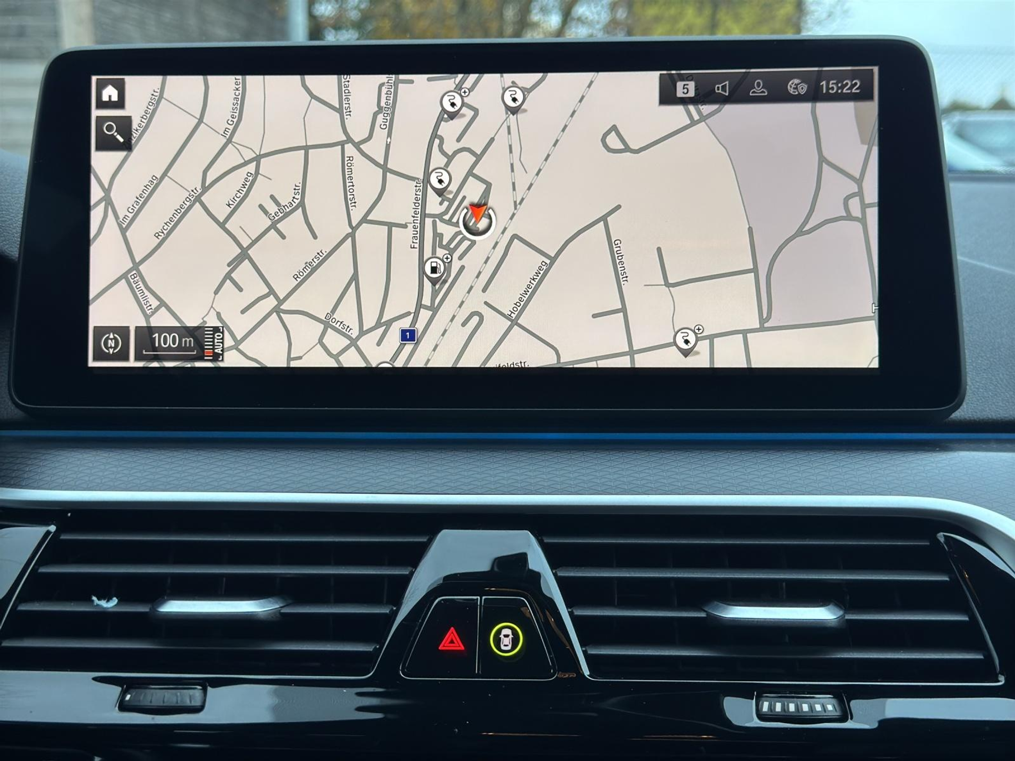 listing desktop thumbnail image 11