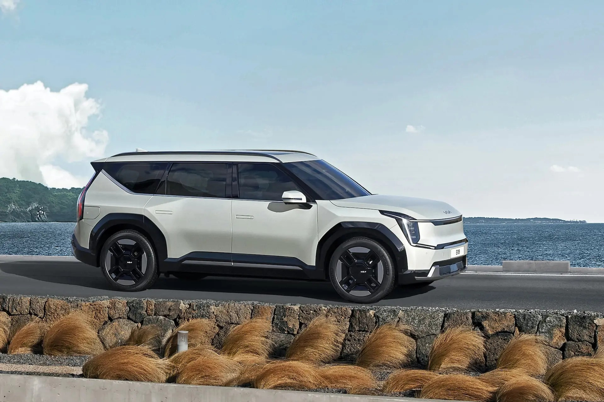 listing desktop thumbnail image 0