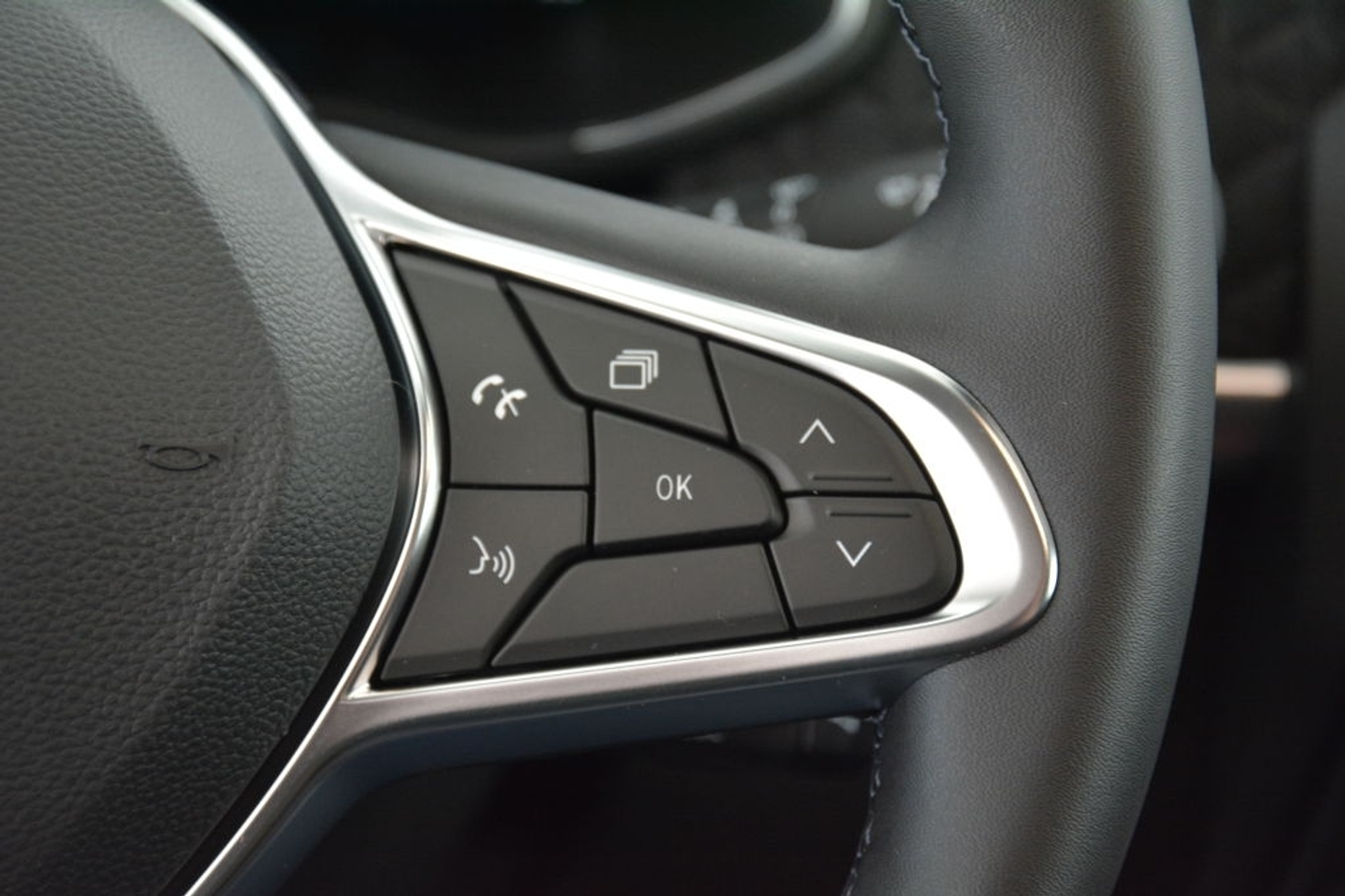 listing desktop thumbnail image 18