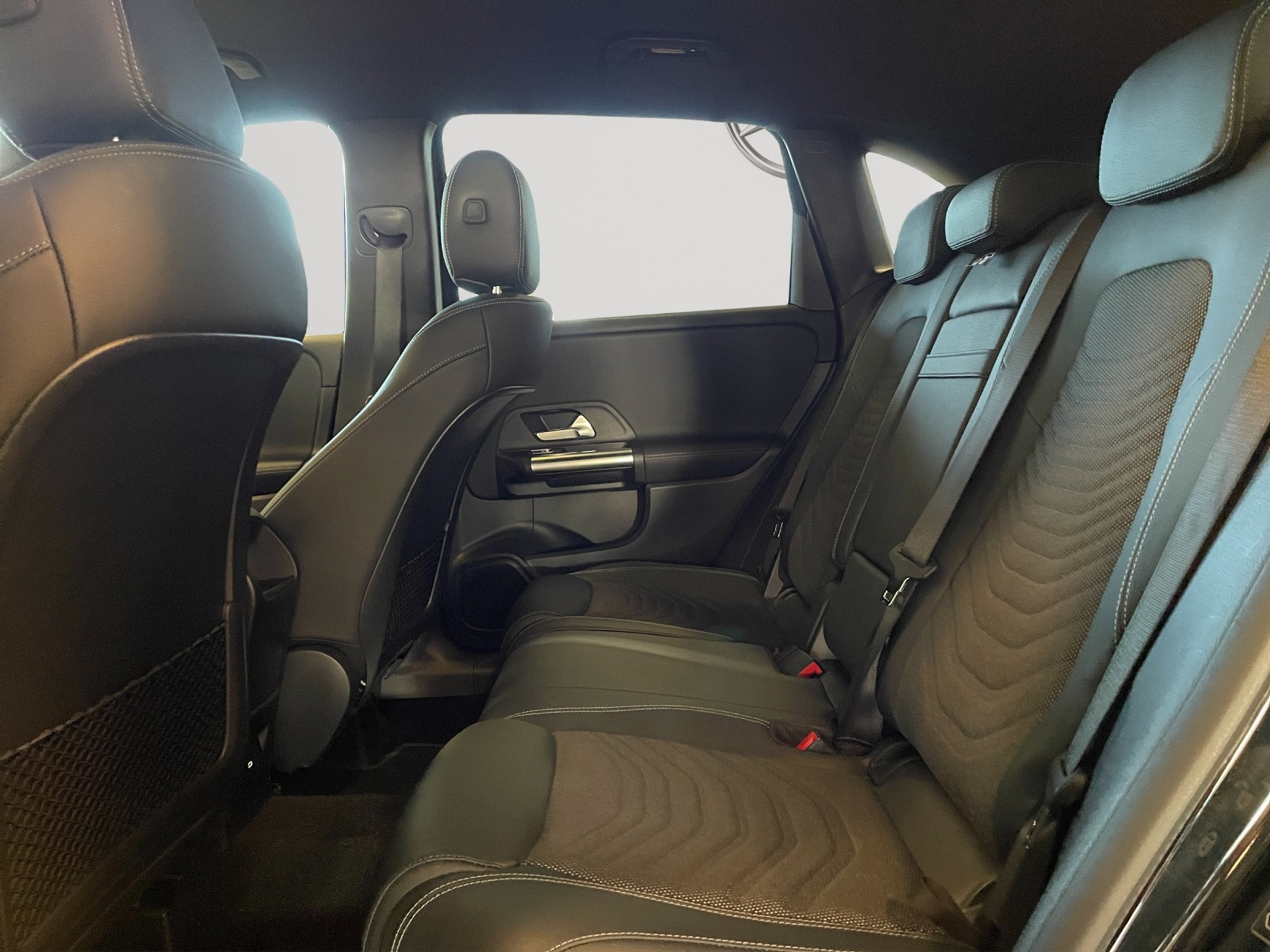 listing desktop thumbnail image 10