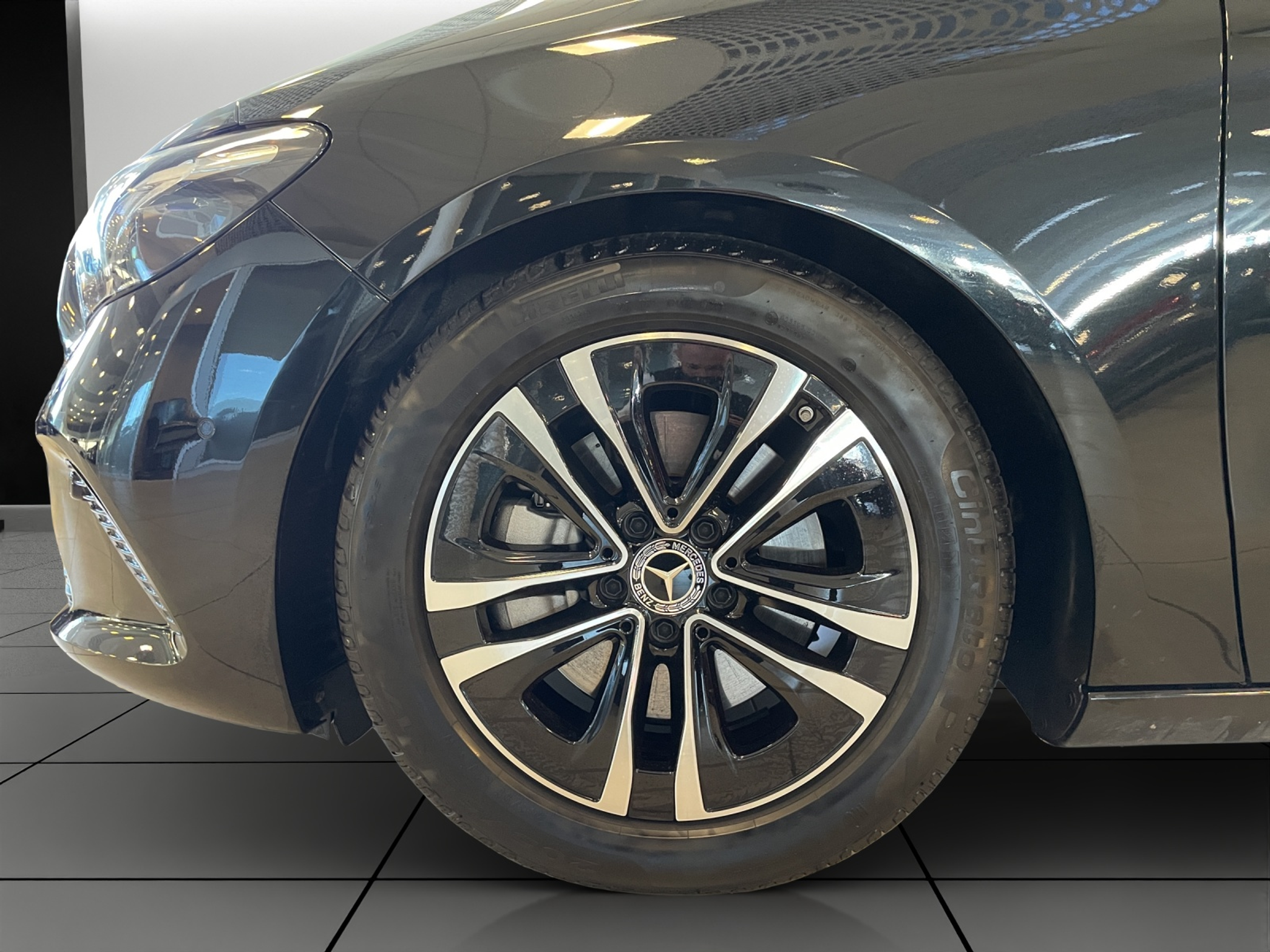 listing desktop thumbnail image 3