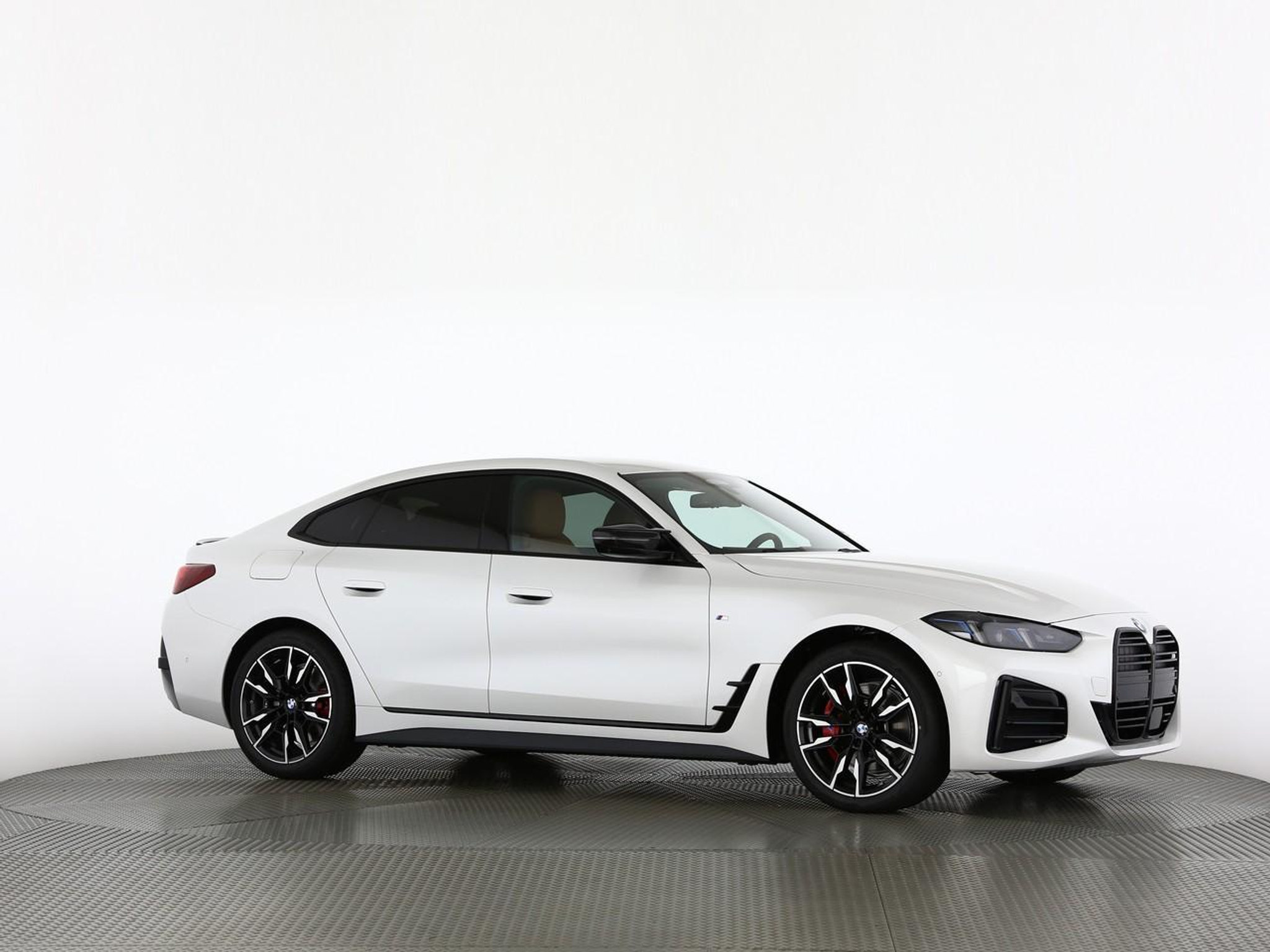 listing desktop thumbnail image 11