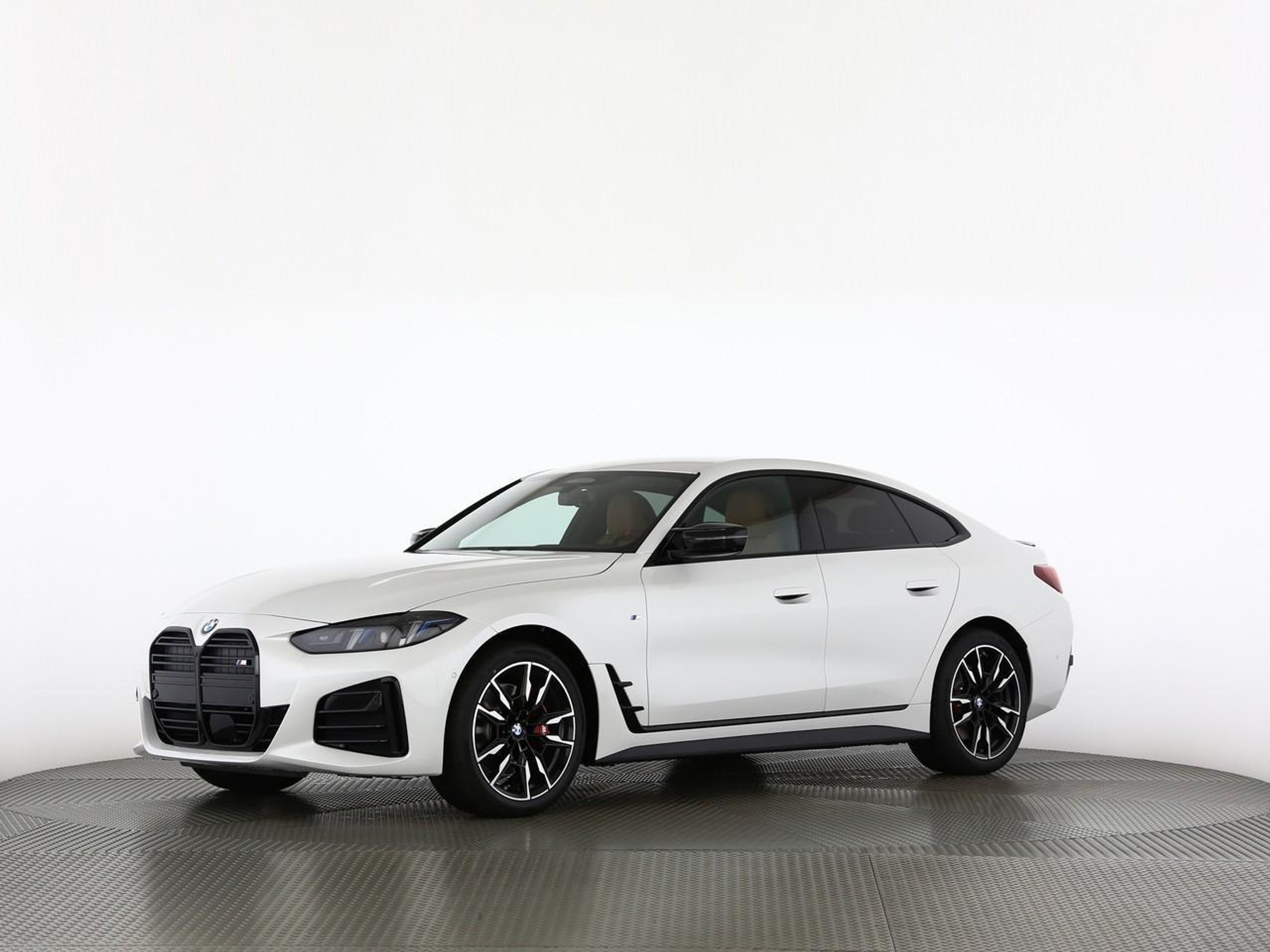 listing desktop thumbnail image 1