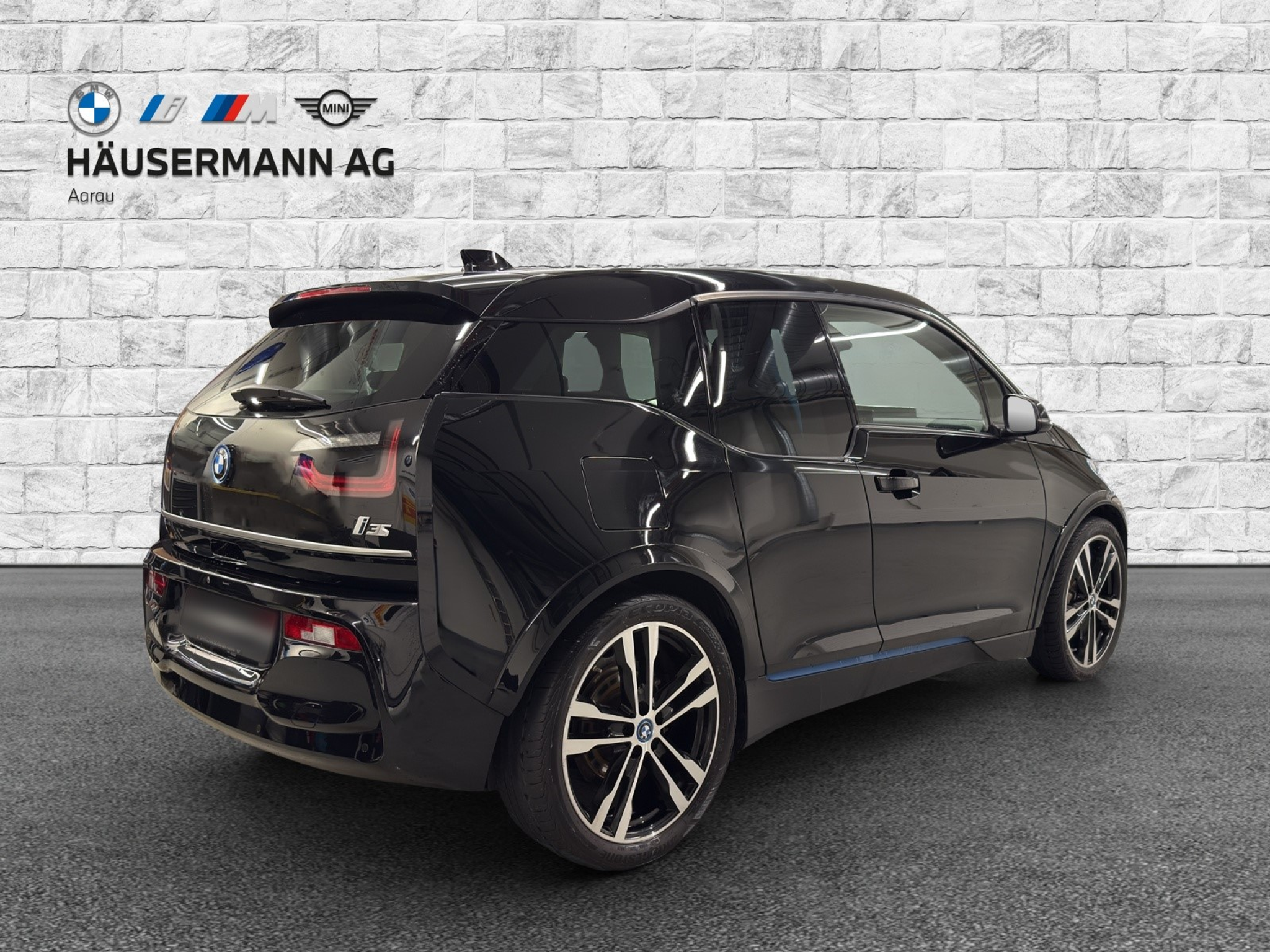 listing desktop thumbnail image 4