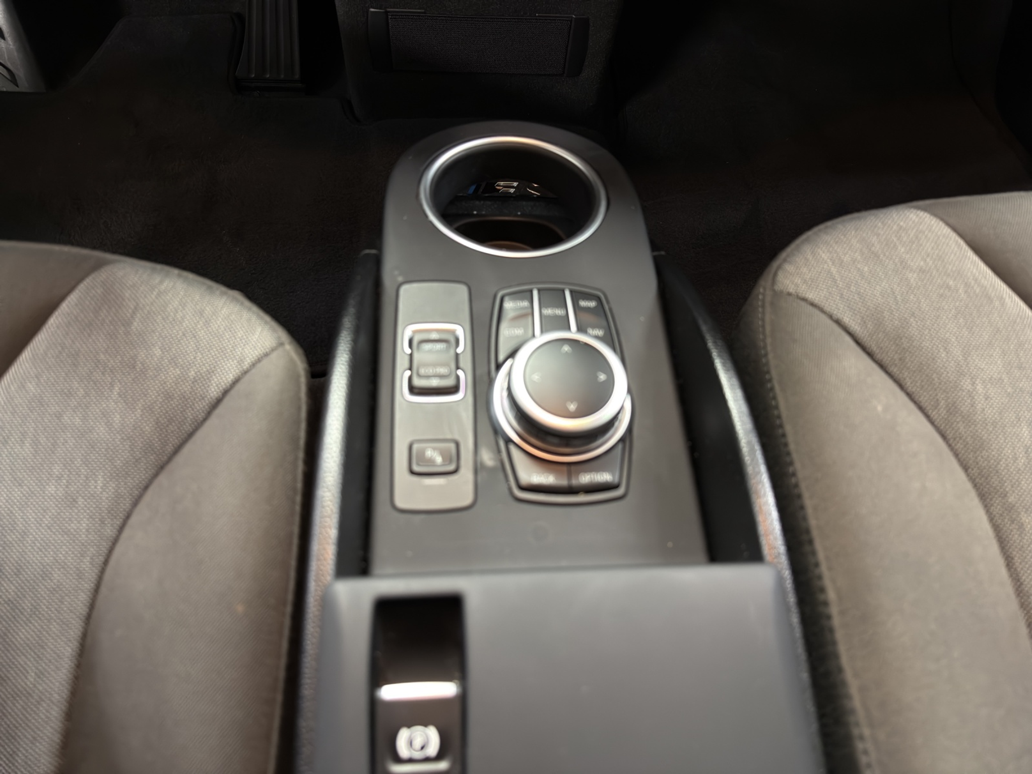 listing desktop thumbnail image 13