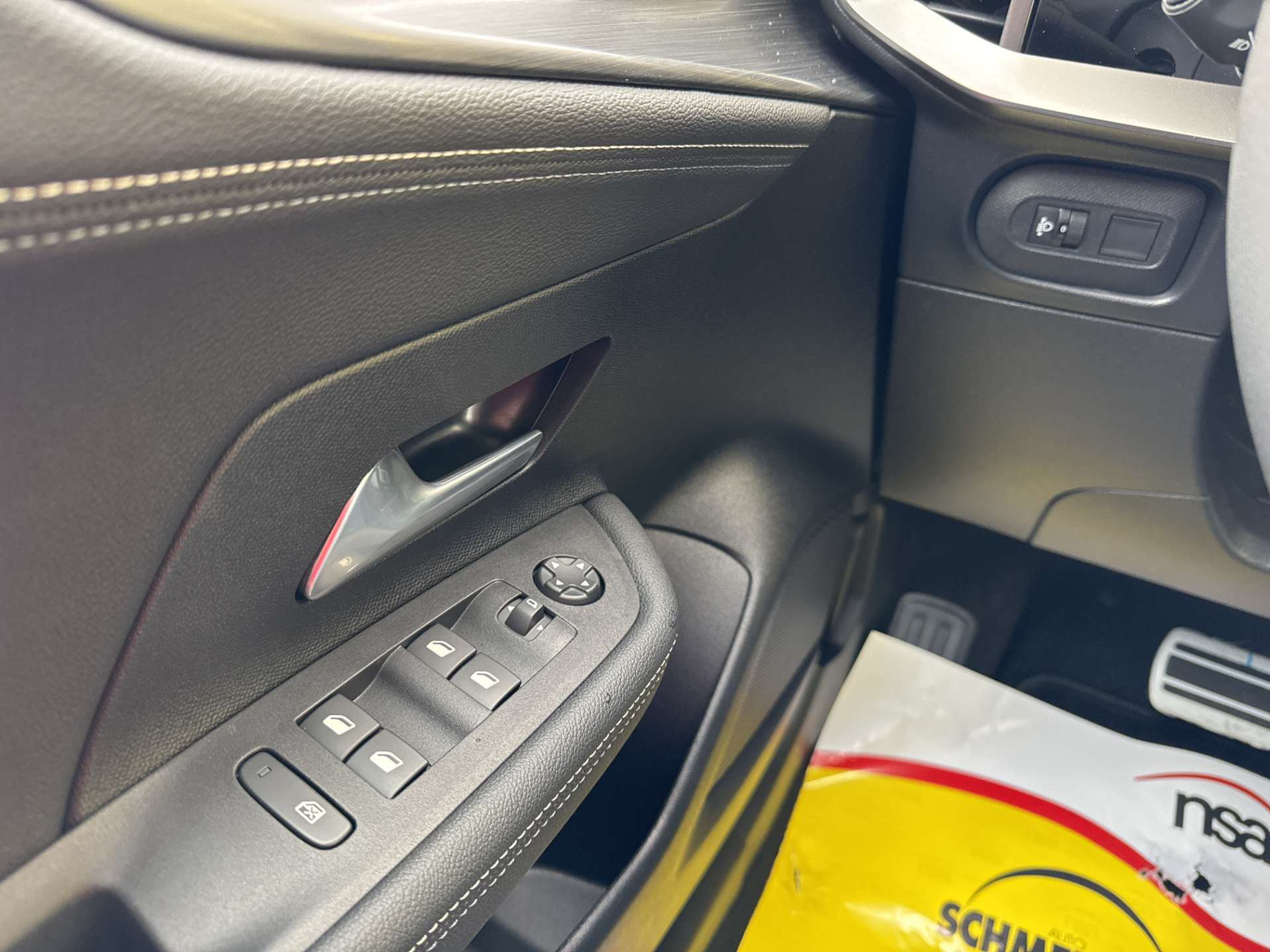 listing desktop thumbnail image 15