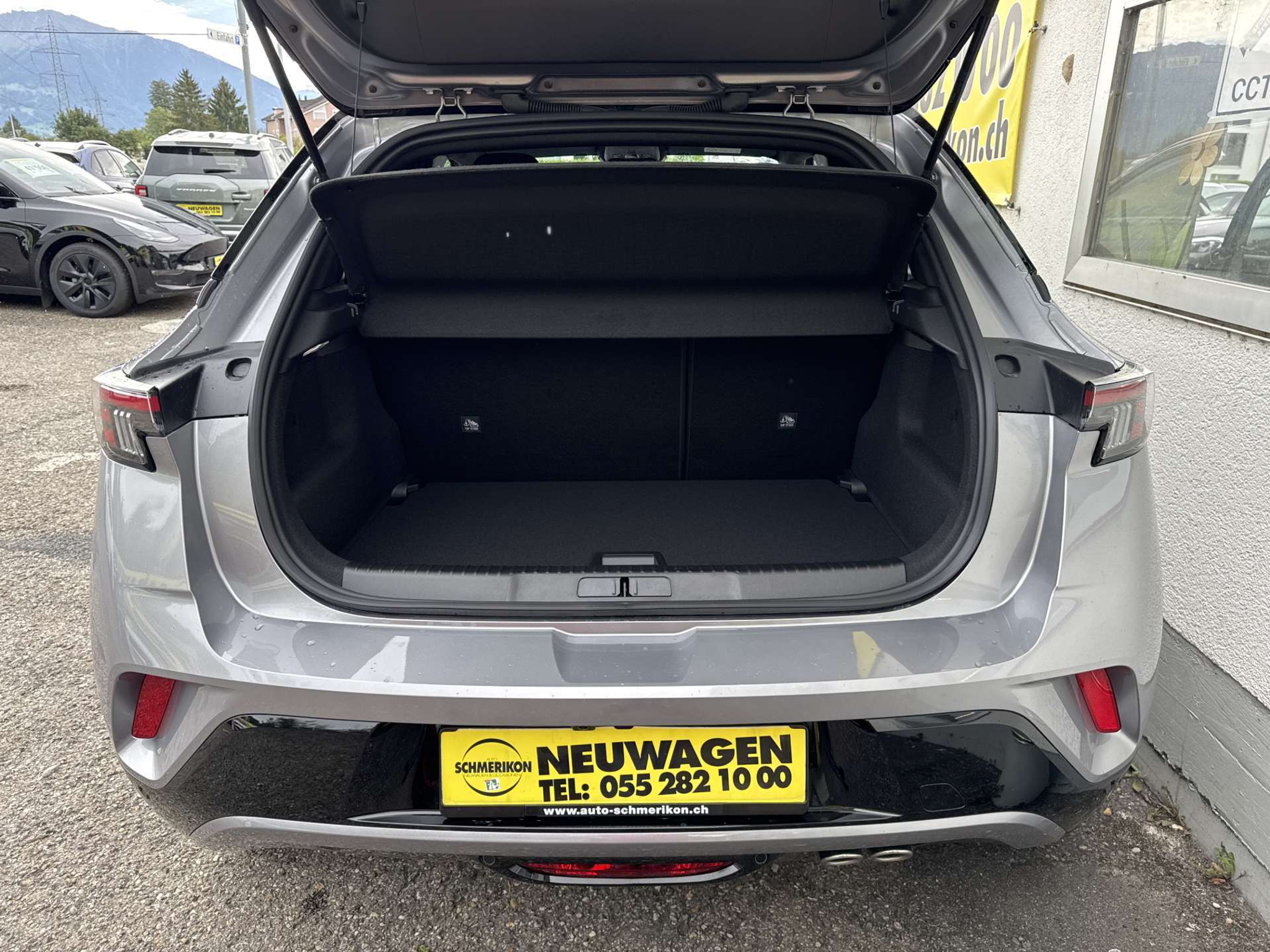 listing desktop thumbnail image 8