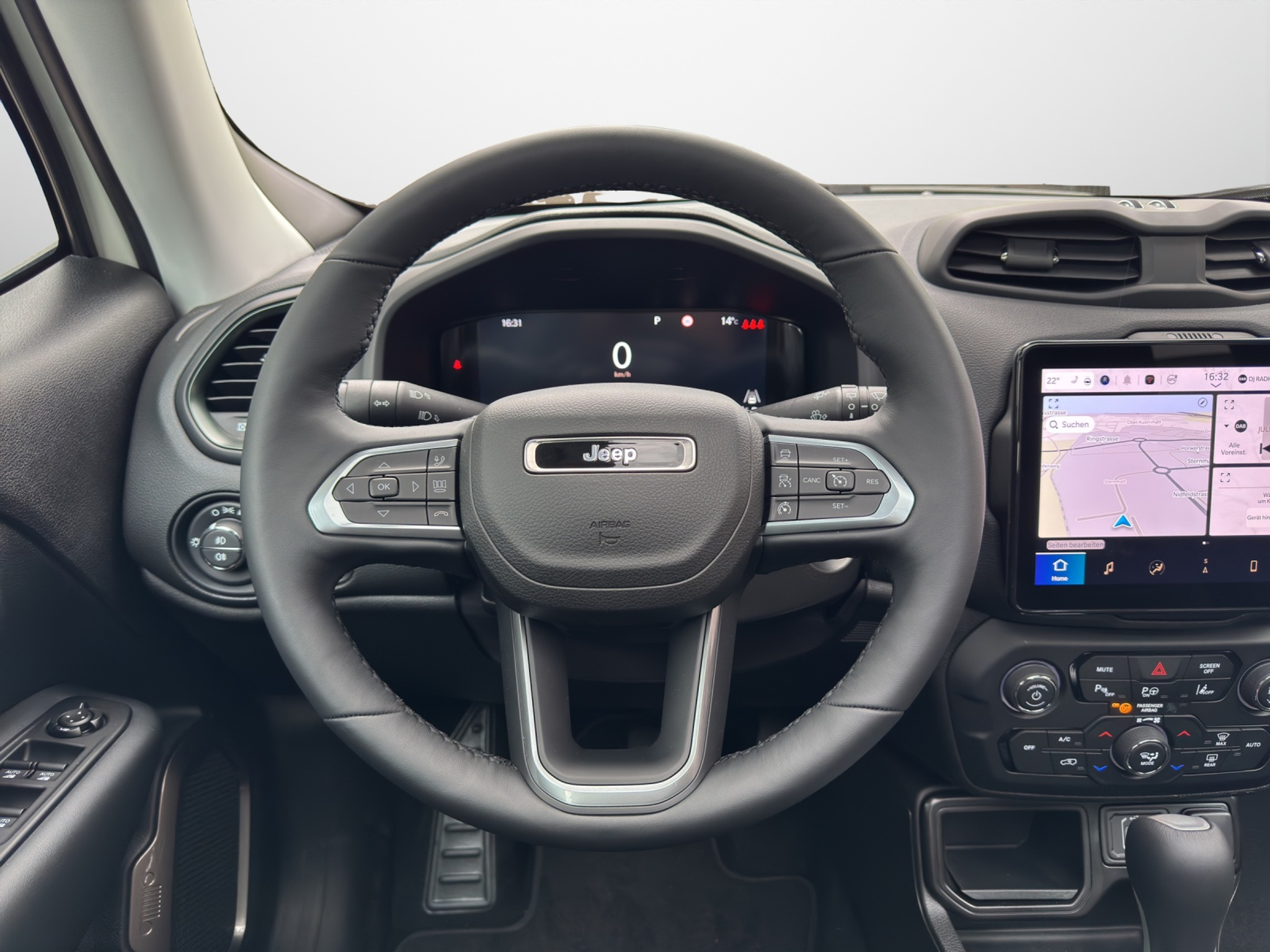 listing desktop thumbnail image 6