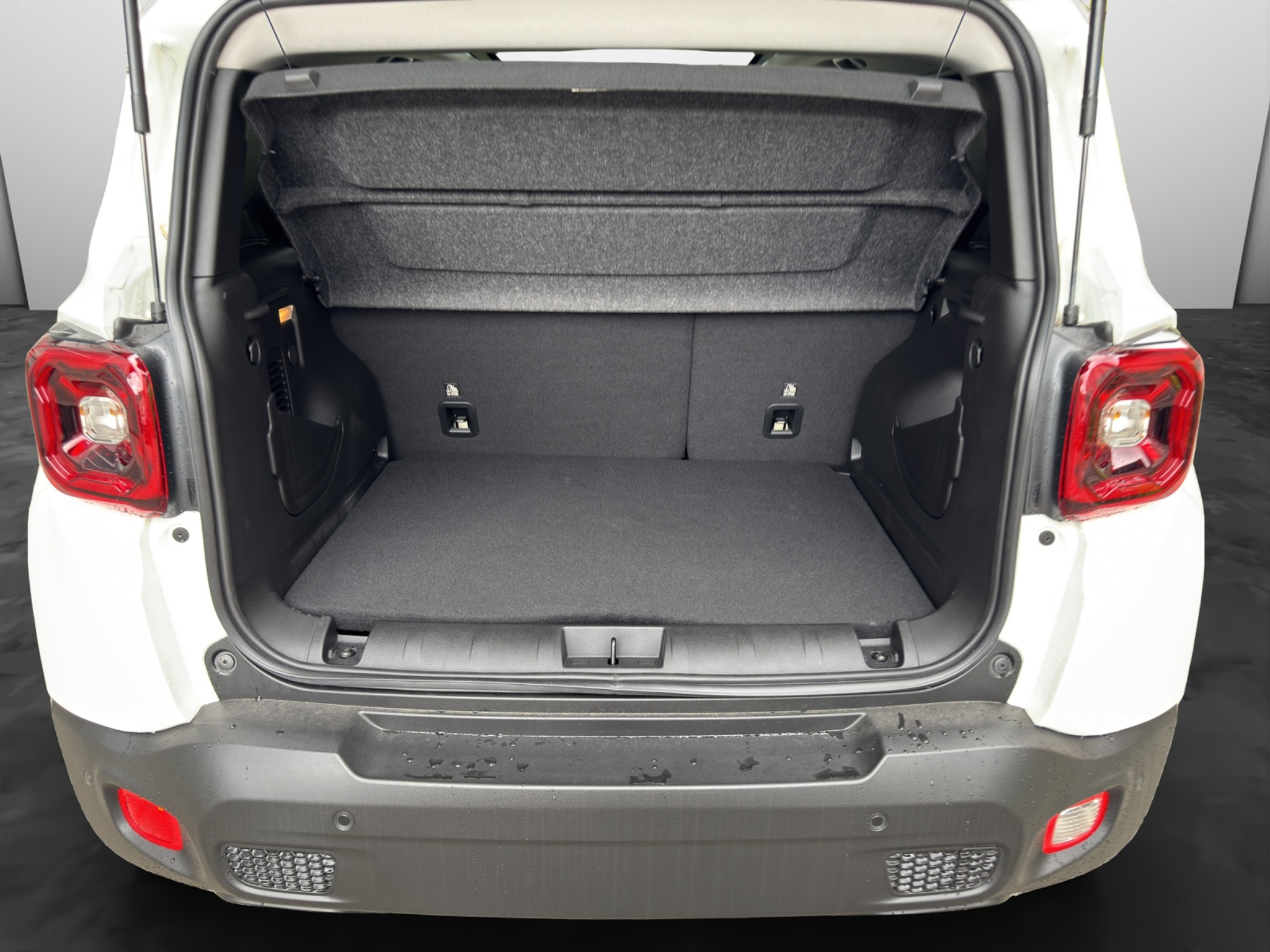 listing desktop thumbnail image 14