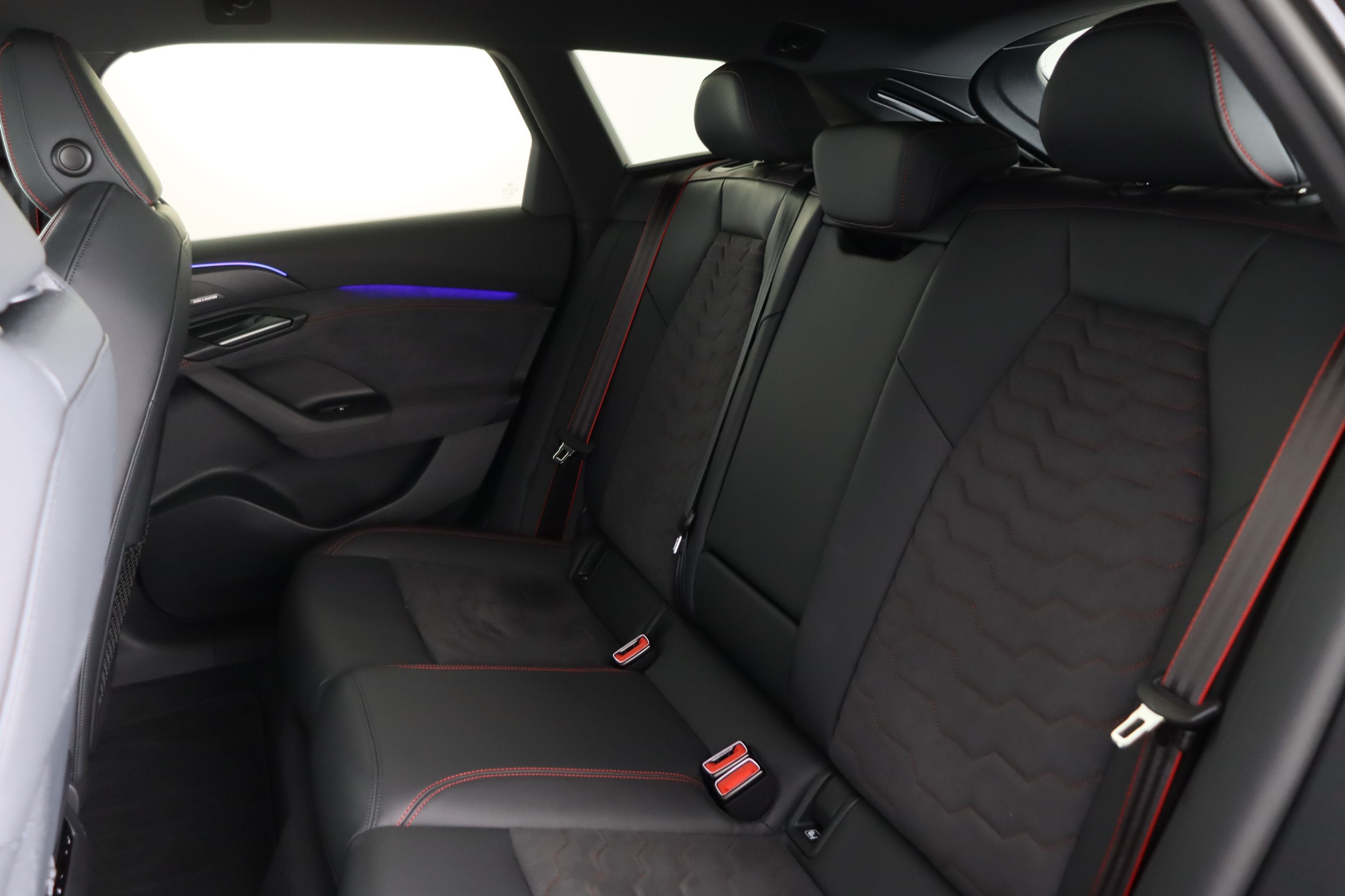 listing desktop thumbnail image 13