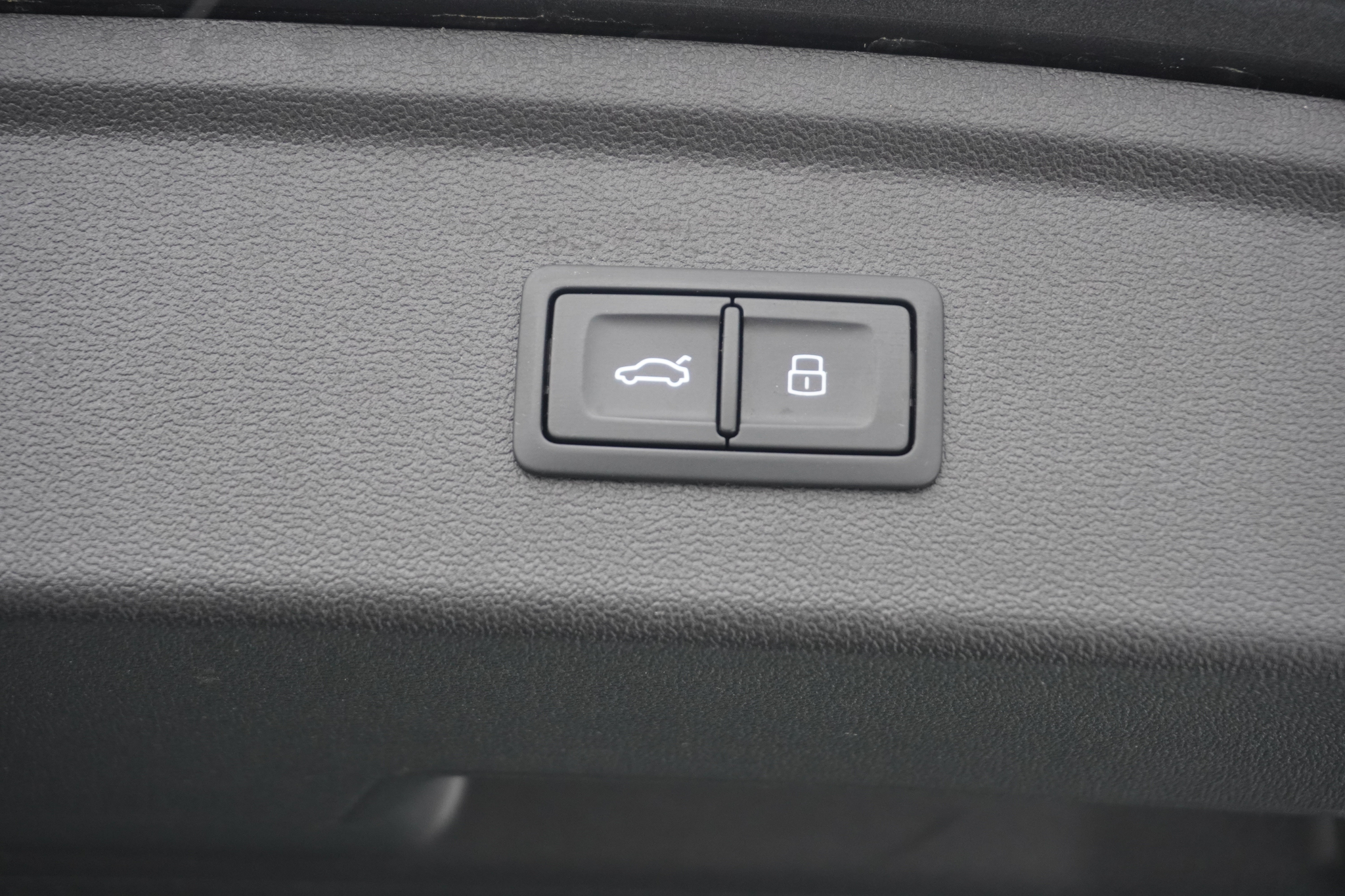 listing desktop thumbnail image 10