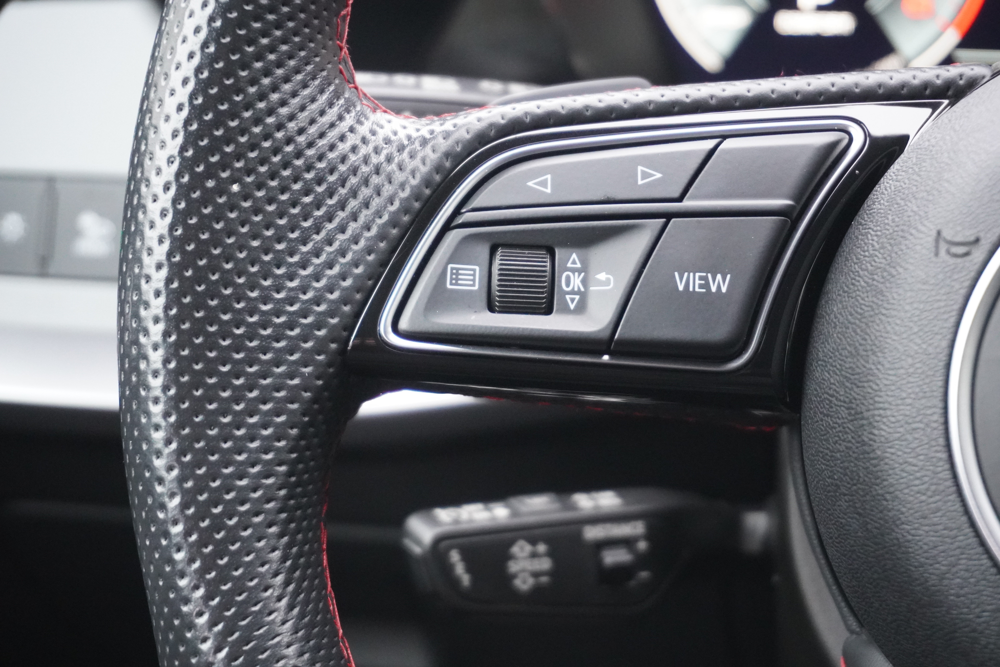 listing desktop thumbnail image 16