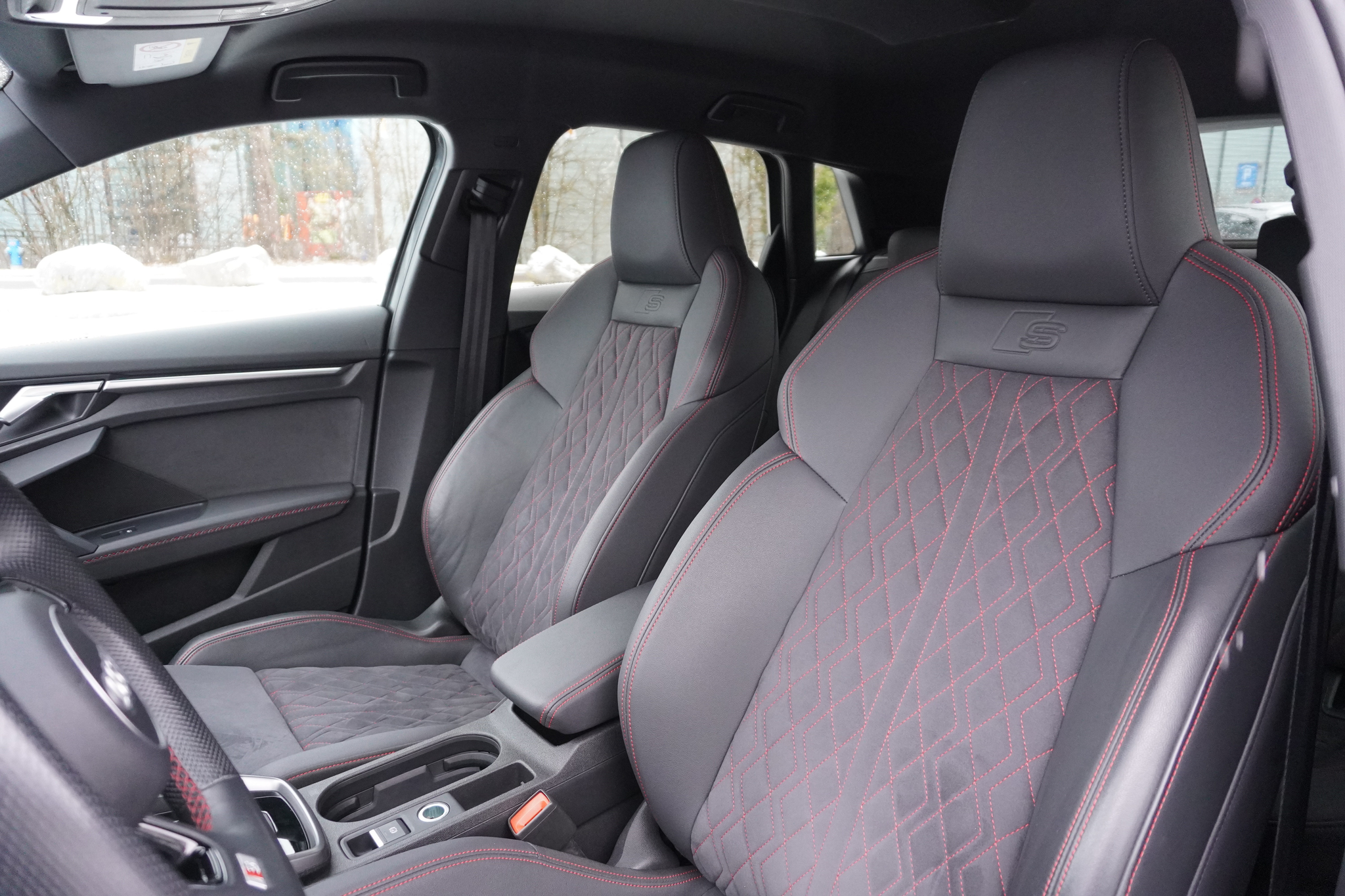 listing desktop thumbnail image 11