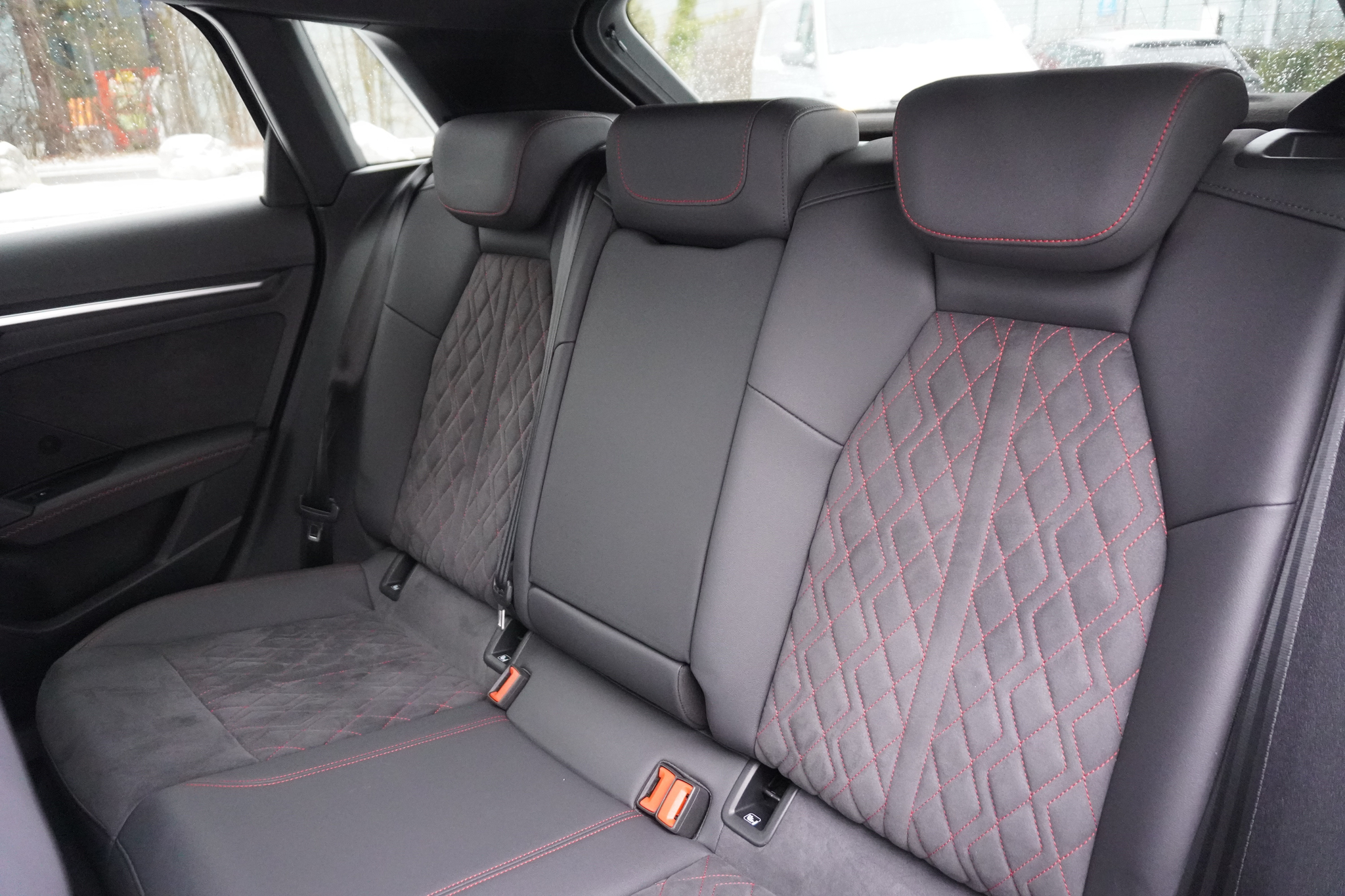 listing desktop thumbnail image 12