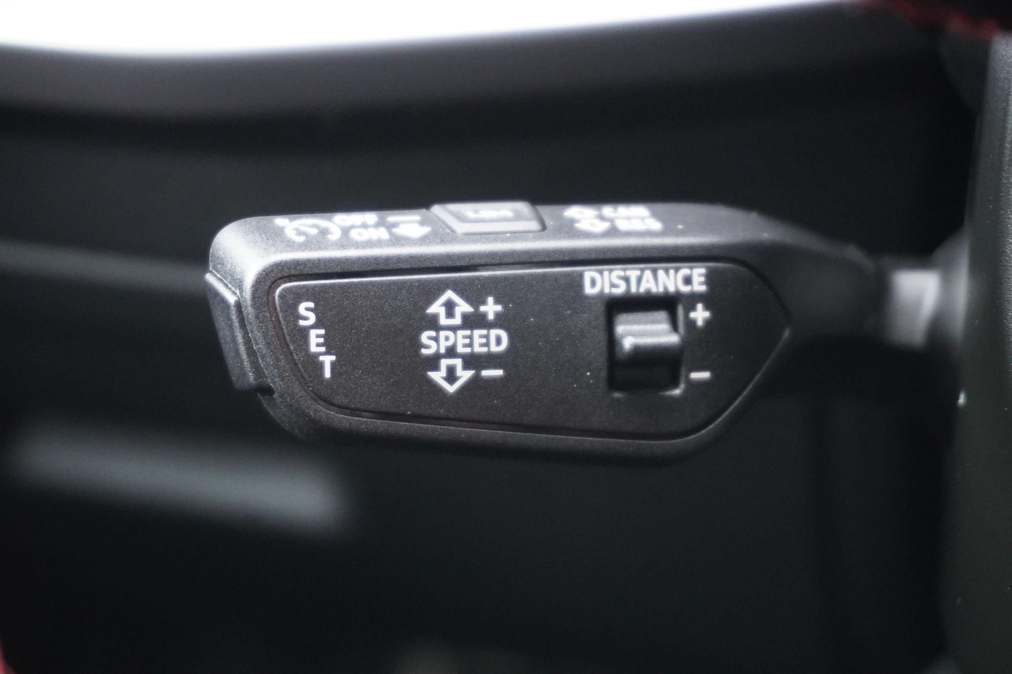 listing desktop thumbnail image 18