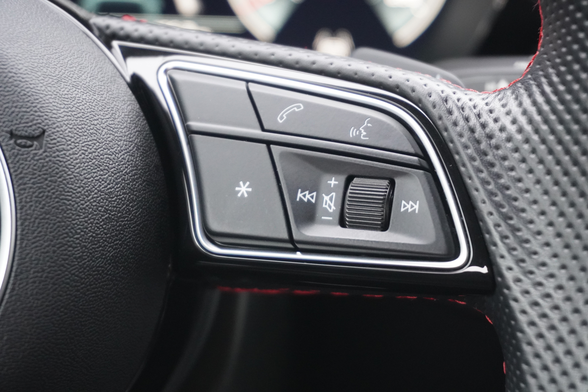 listing desktop thumbnail image 15