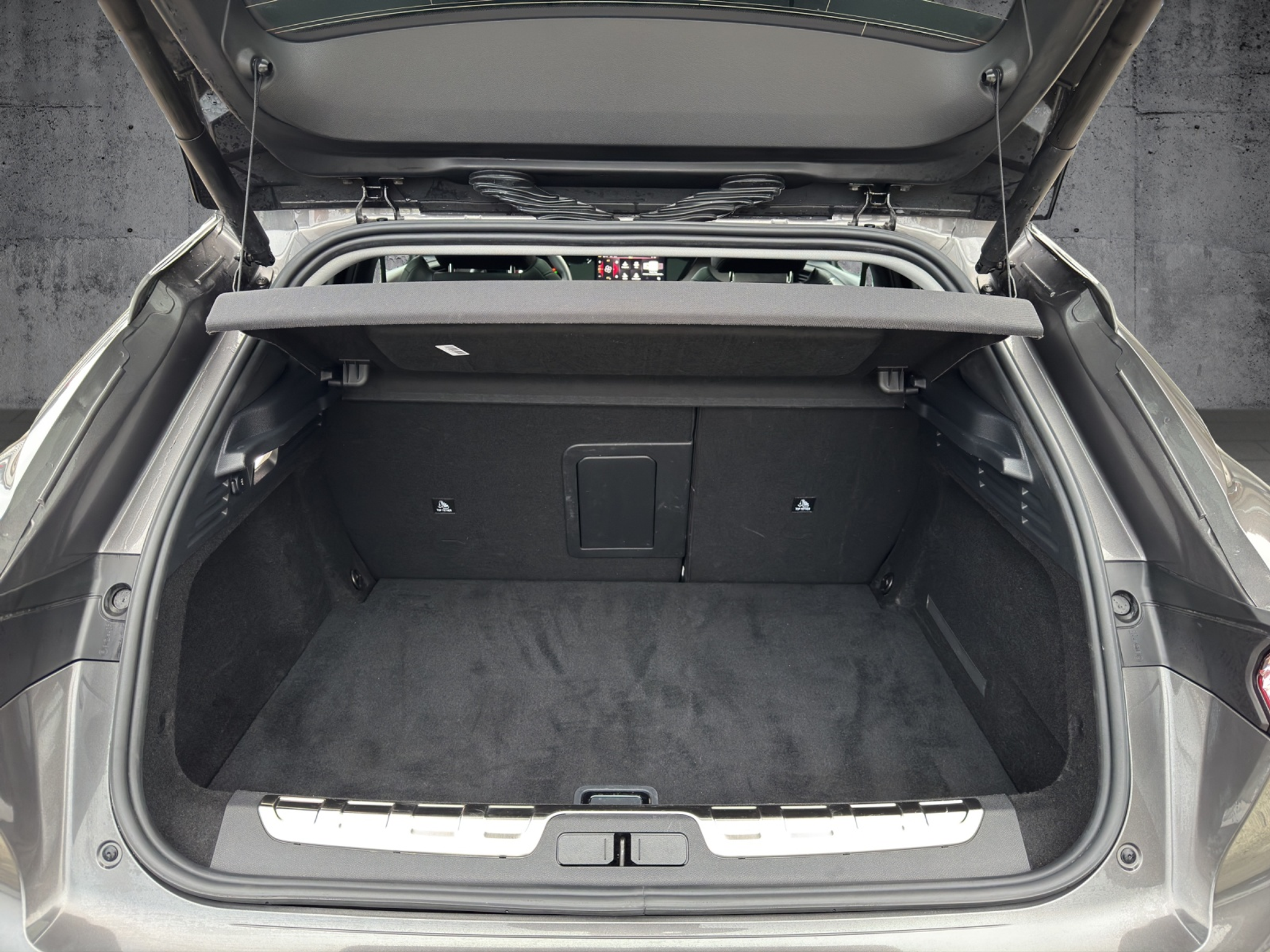 listing desktop thumbnail image 26