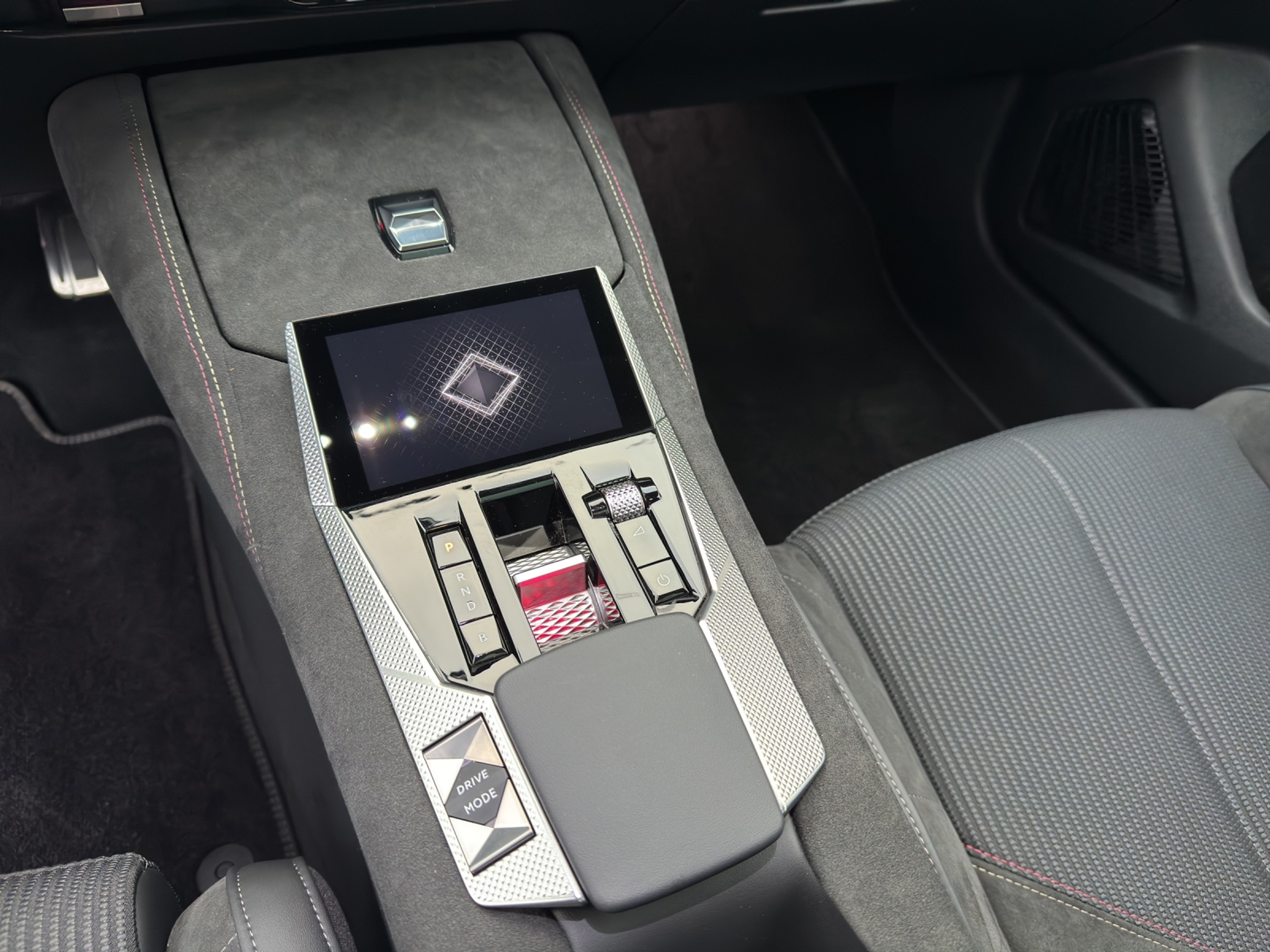 listing desktop thumbnail image 21