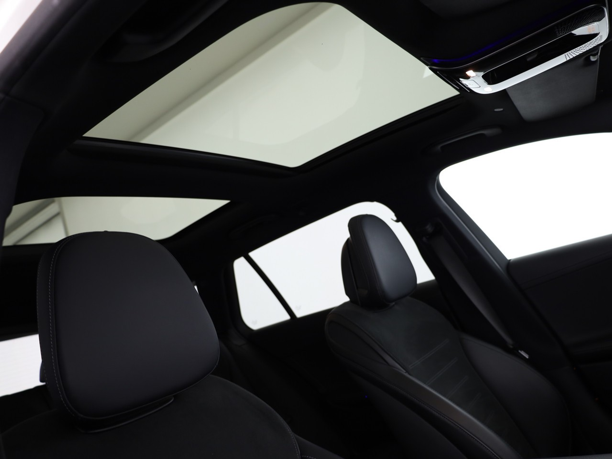 listing desktop thumbnail image 9