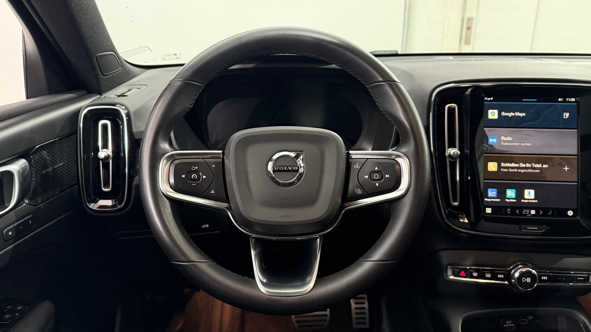 listing desktop thumbnail image 12