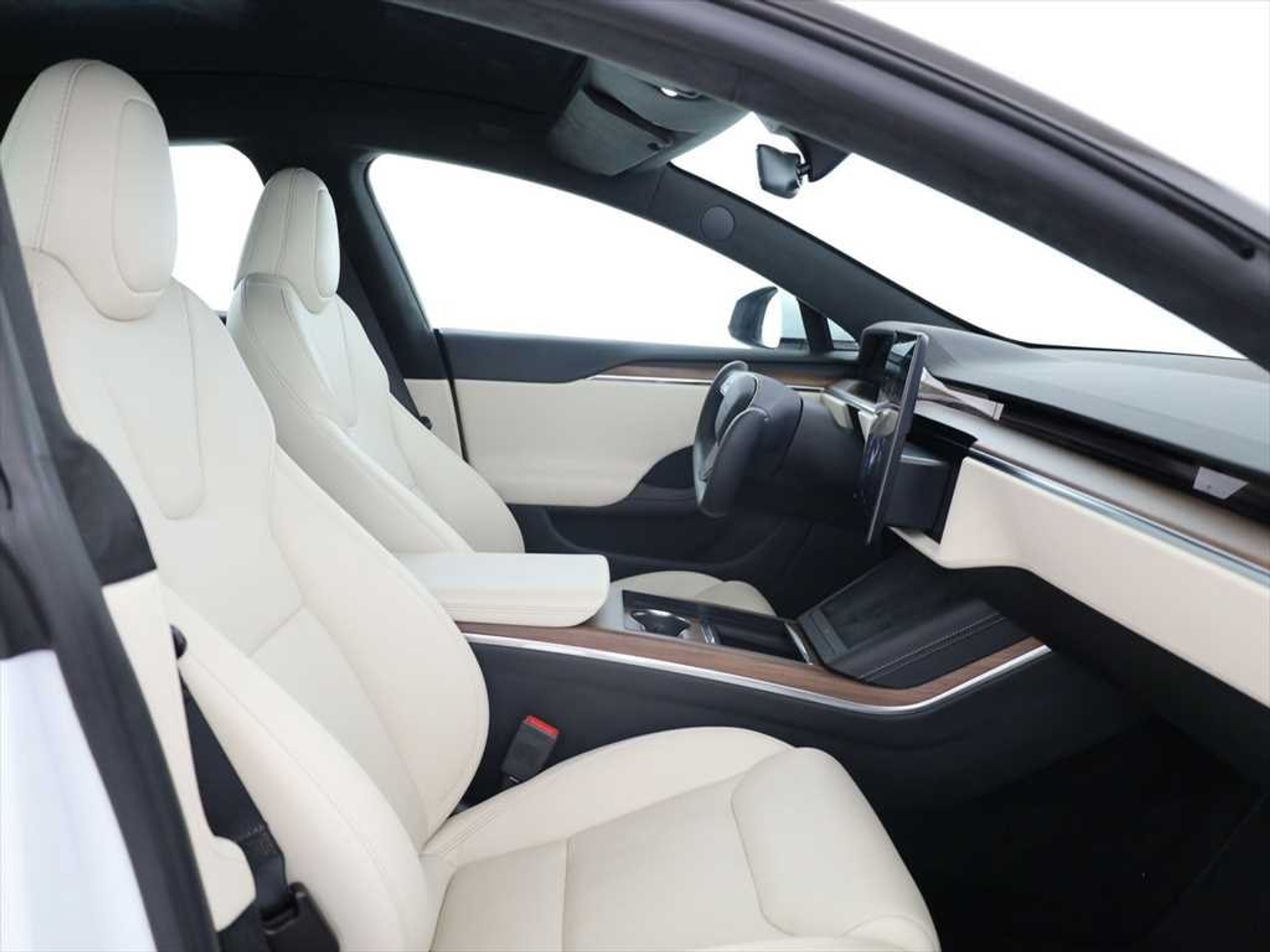 listing desktop thumbnail image 8