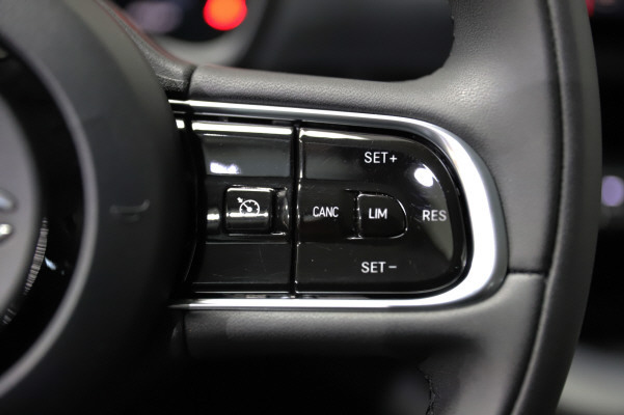 listing desktop thumbnail image 13