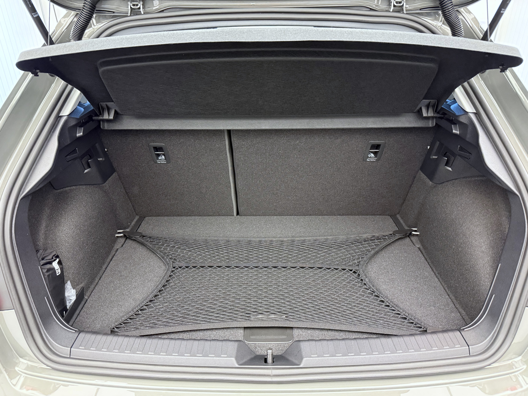 listing desktop thumbnail image 19