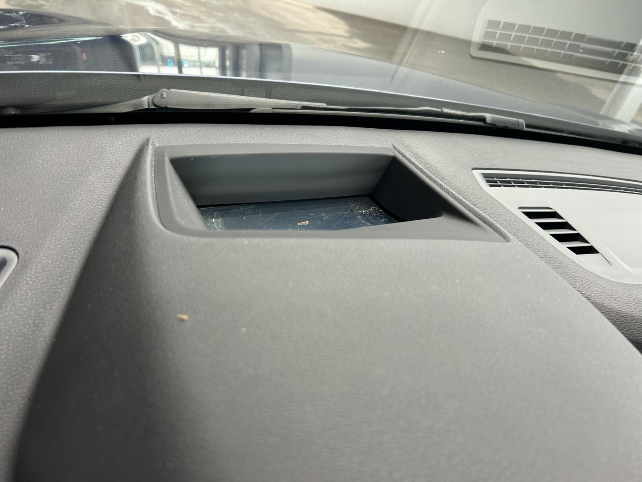 listing desktop thumbnail image 19