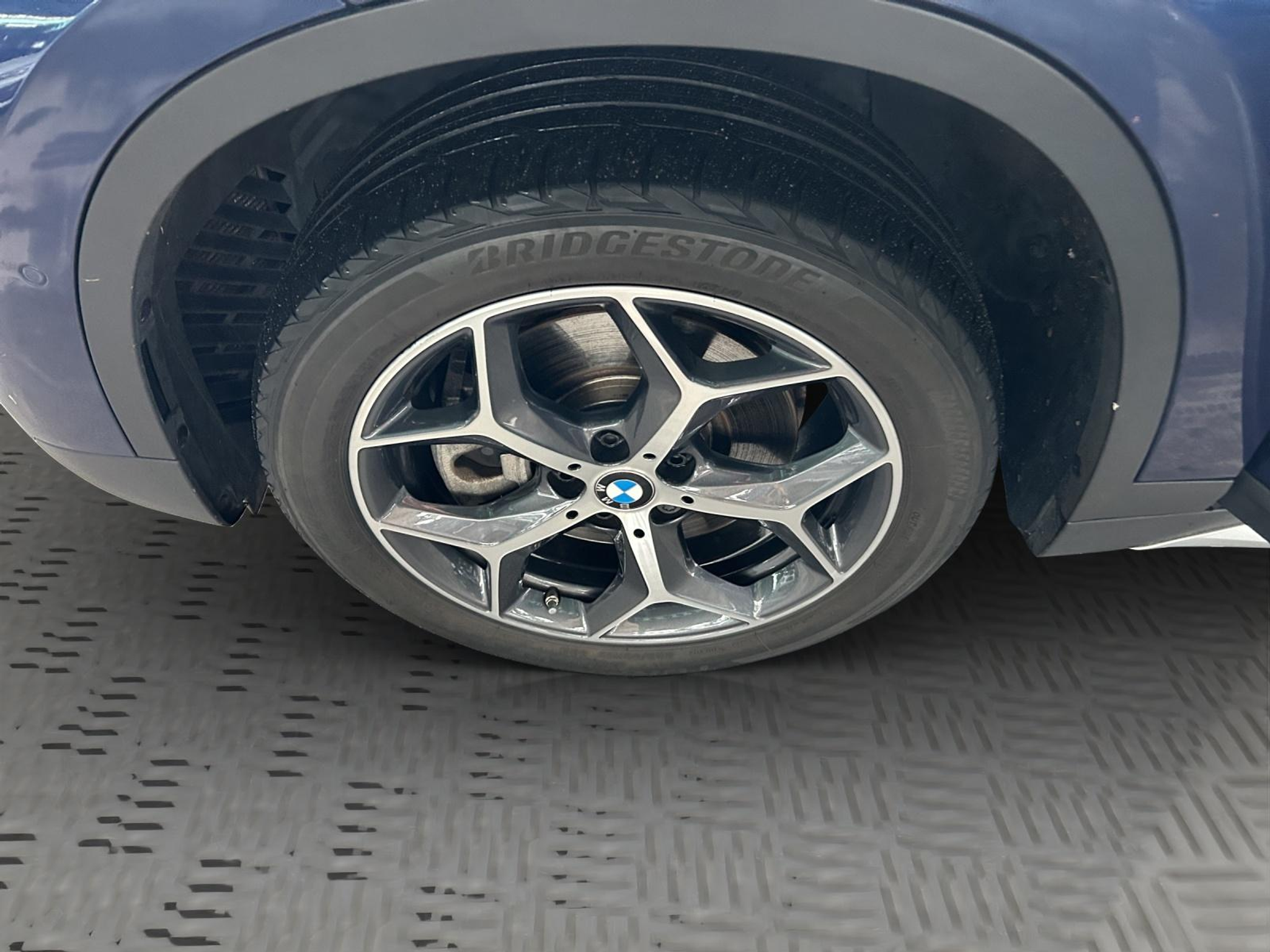 listing desktop thumbnail image 28