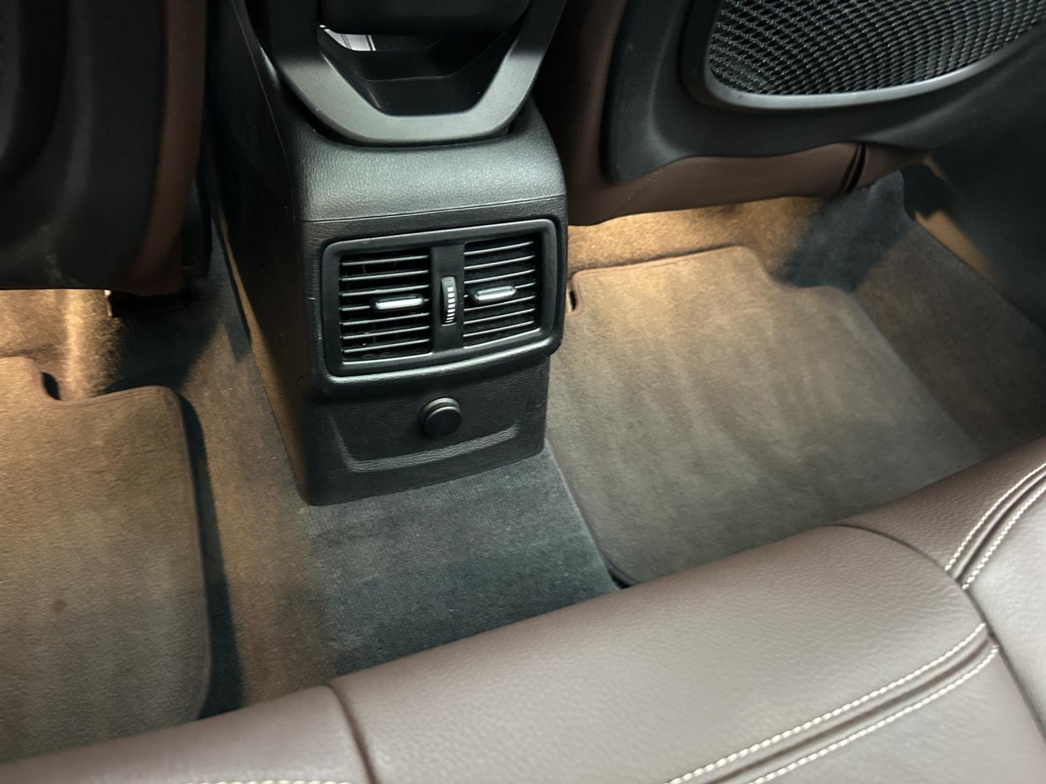 listing desktop thumbnail image 23