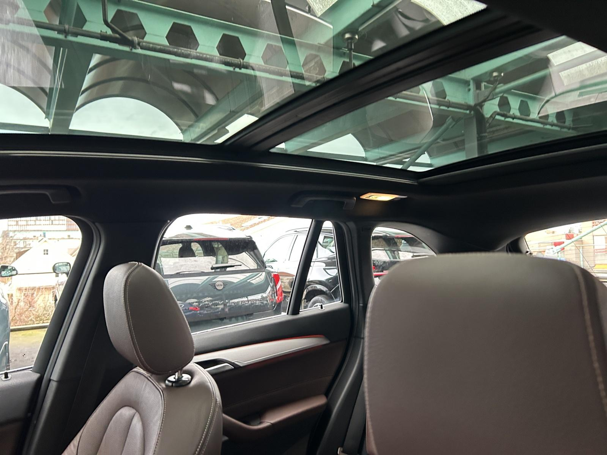 listing desktop thumbnail image 14