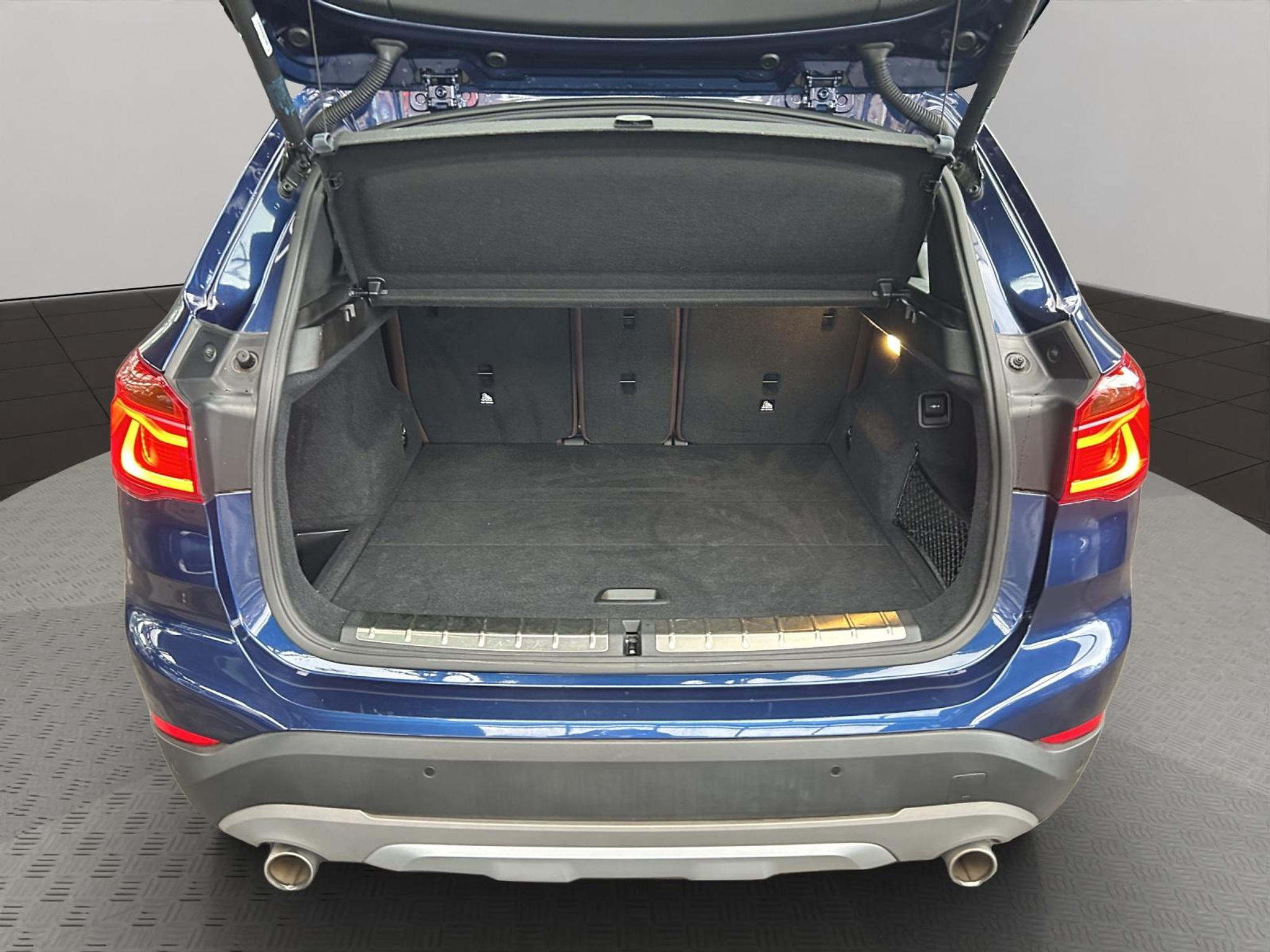 listing desktop thumbnail image 27