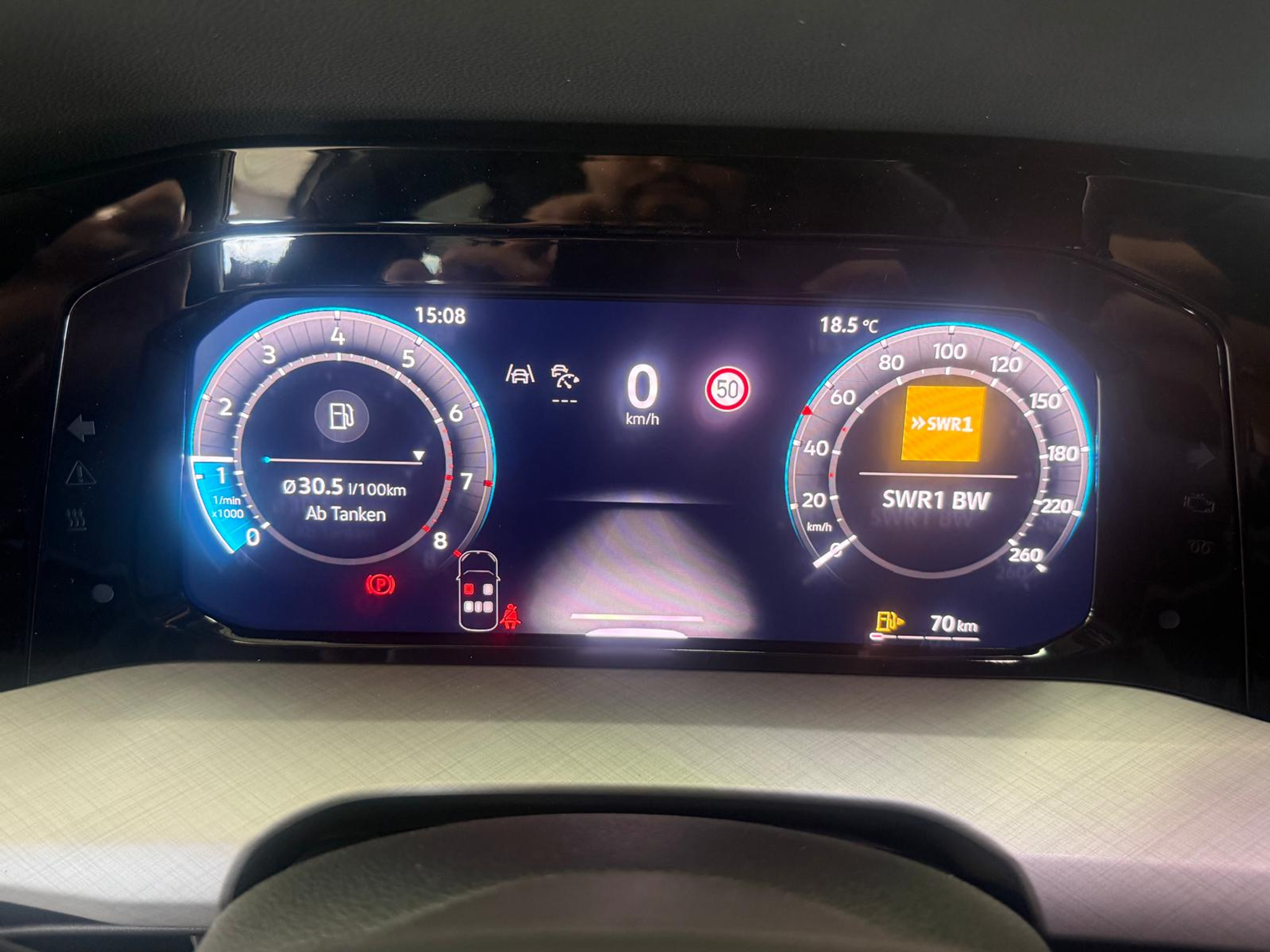 listing desktop thumbnail image 11