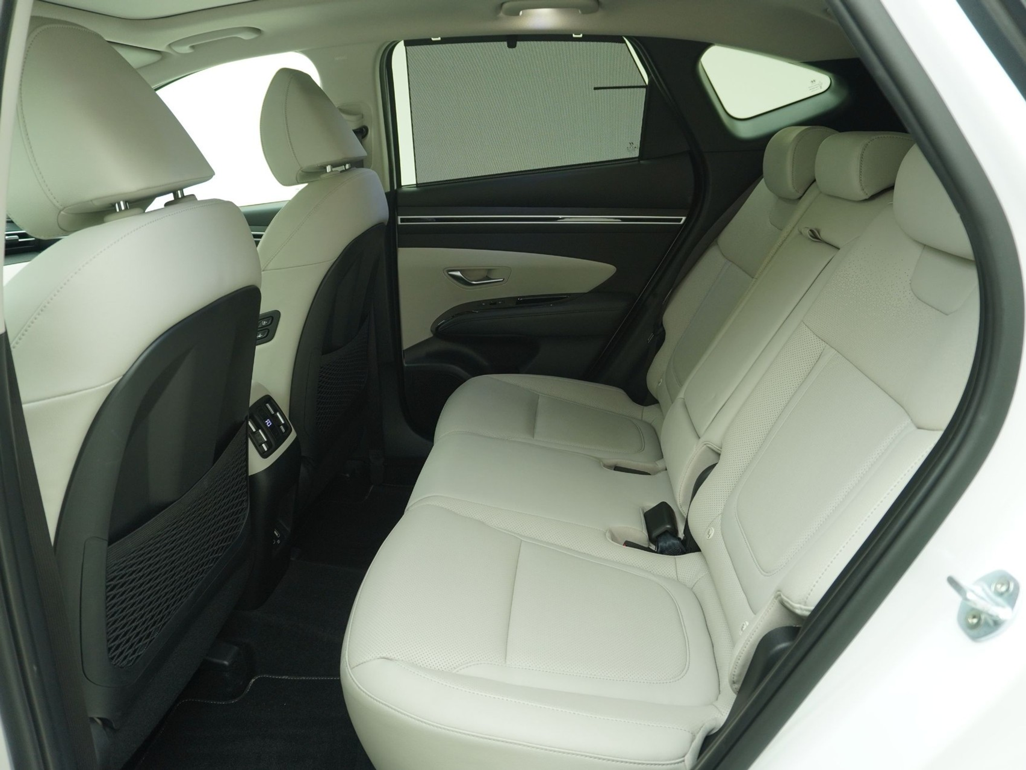 listing desktop thumbnail image 10