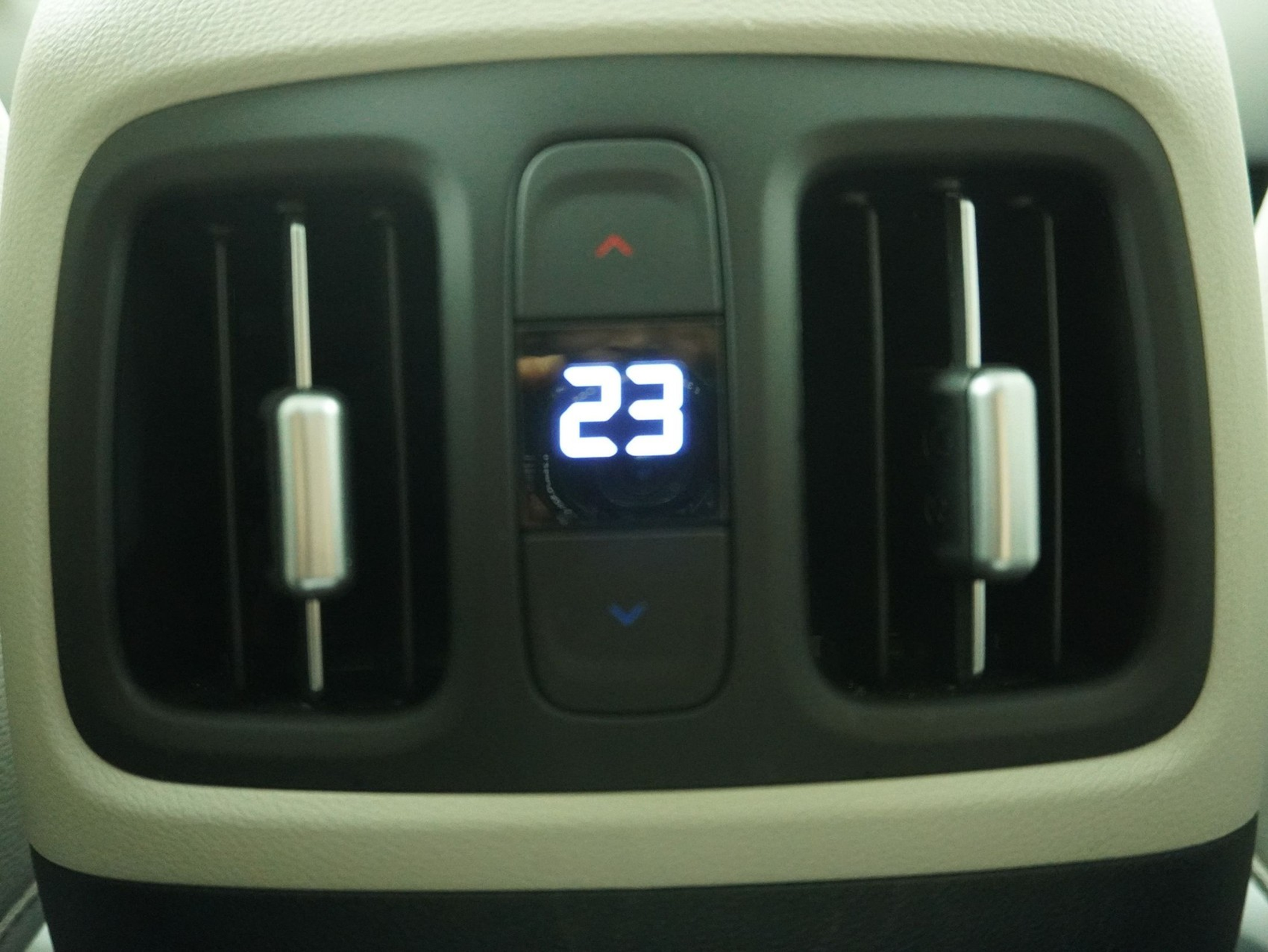 listing desktop thumbnail image 11