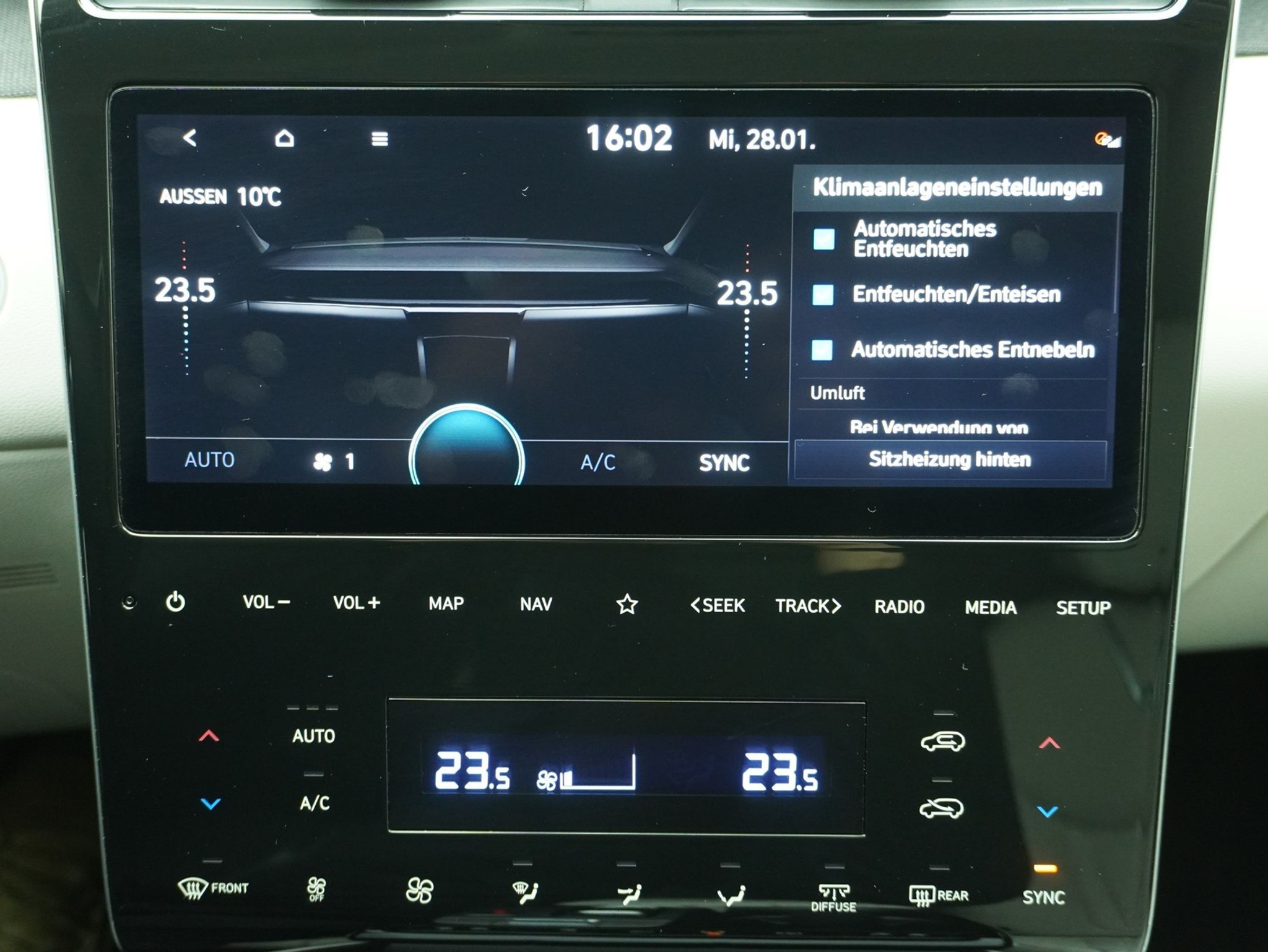 listing desktop thumbnail image 17