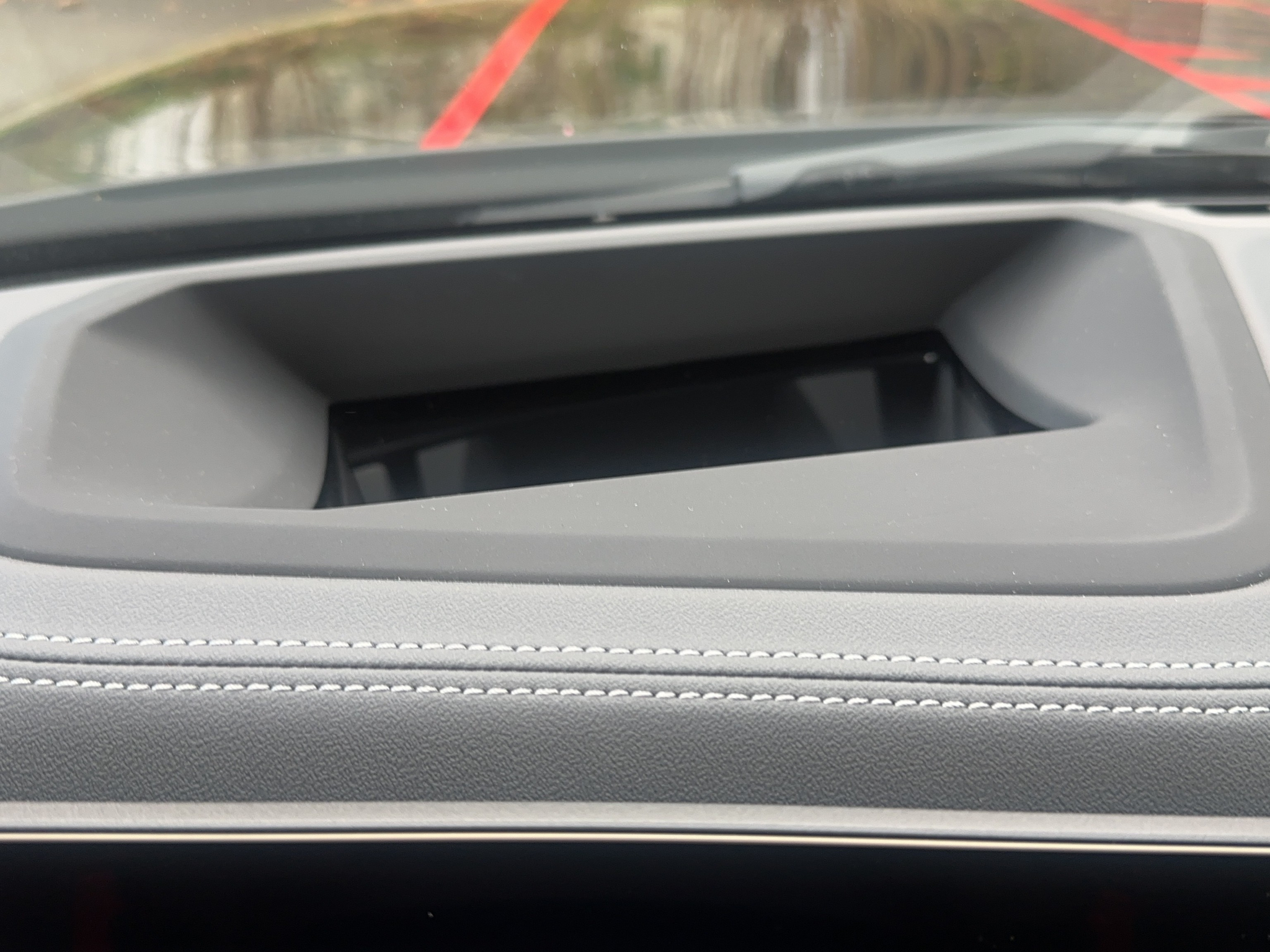 listing desktop thumbnail image 12